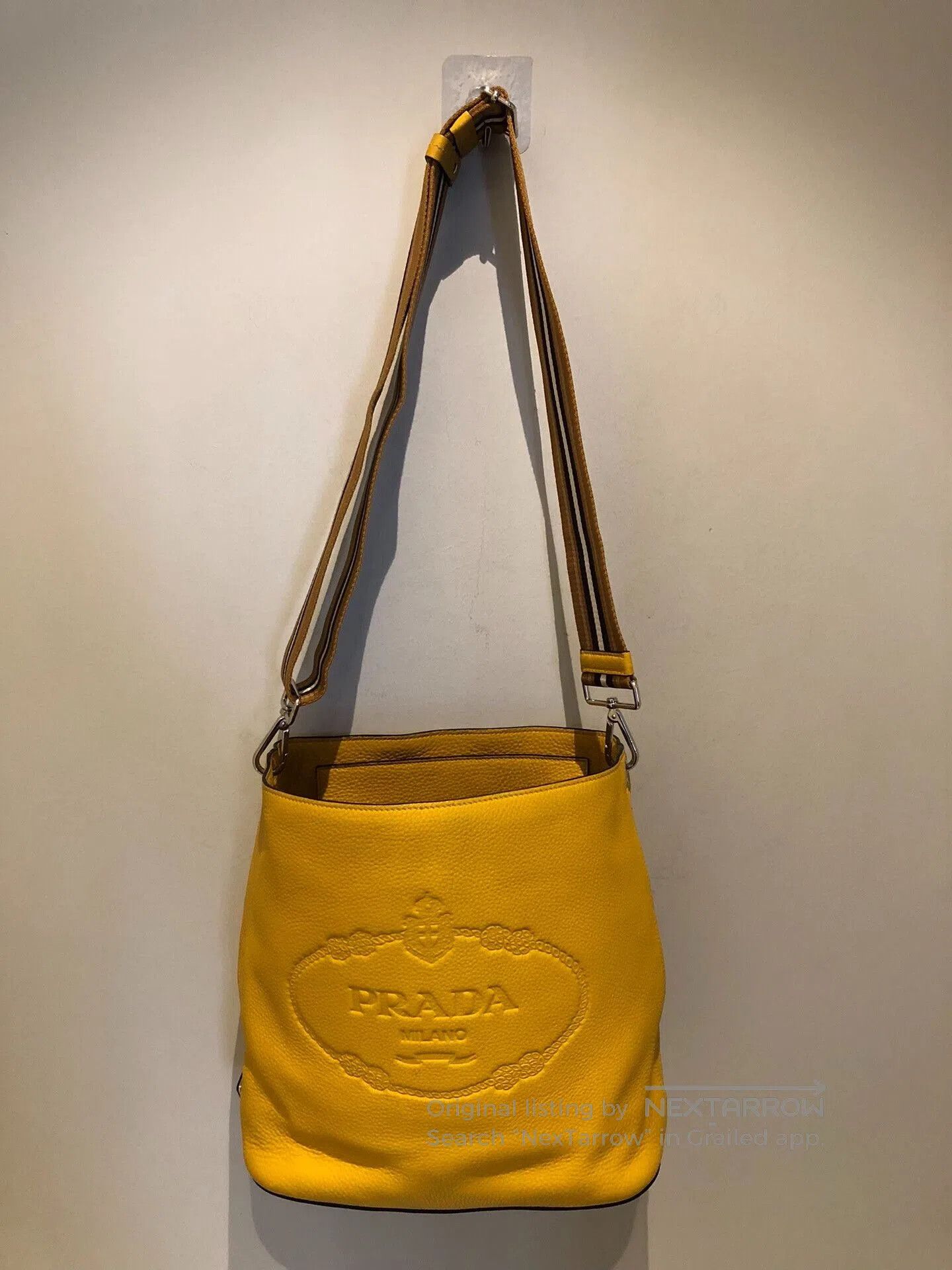 Prada Prada New Bucket Bag. Size ONE SIZE - 1 Thumbnail