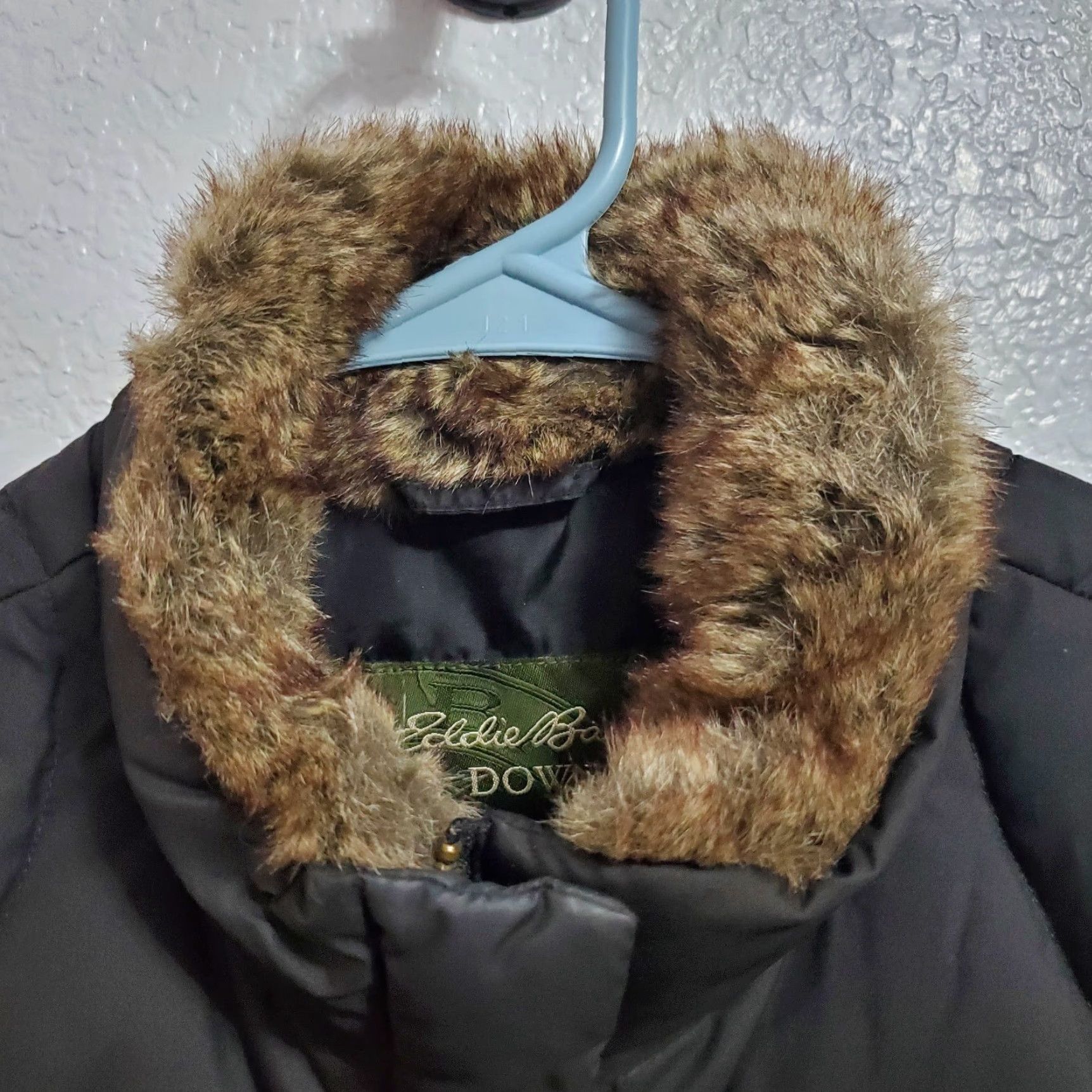 Eddie Bauer VINTAGE Eddie Bauer Vest Women Petite M Black Puffer Goose Down Faux Fur Trim Outdoor Size M / US 6-8 / IT 42-44 - 4 Thumbnail