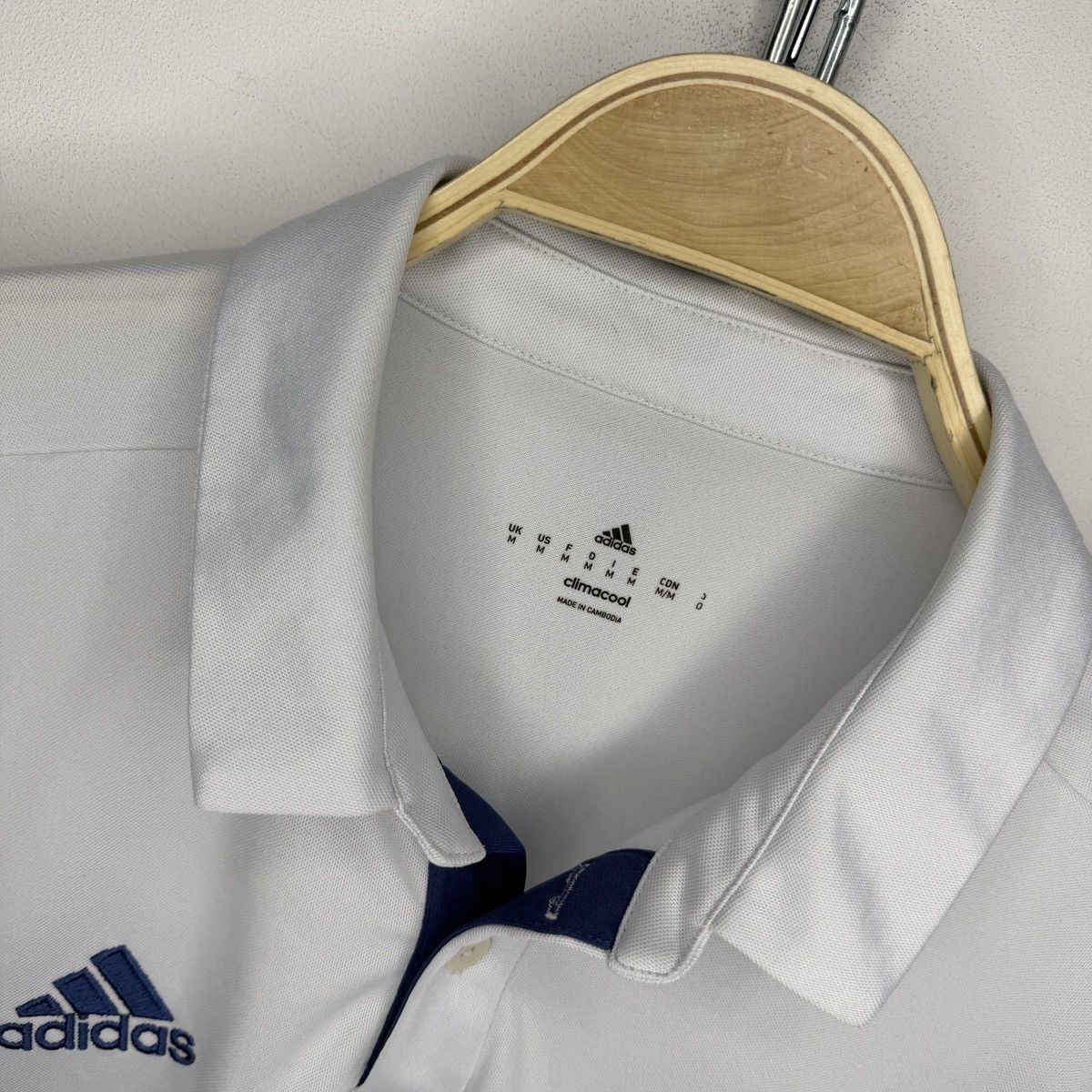 Adidas Real Madrid 2016/17 Tshirt Jersey Size US M / EU 48-50 / 2 - 5 Thumbnail