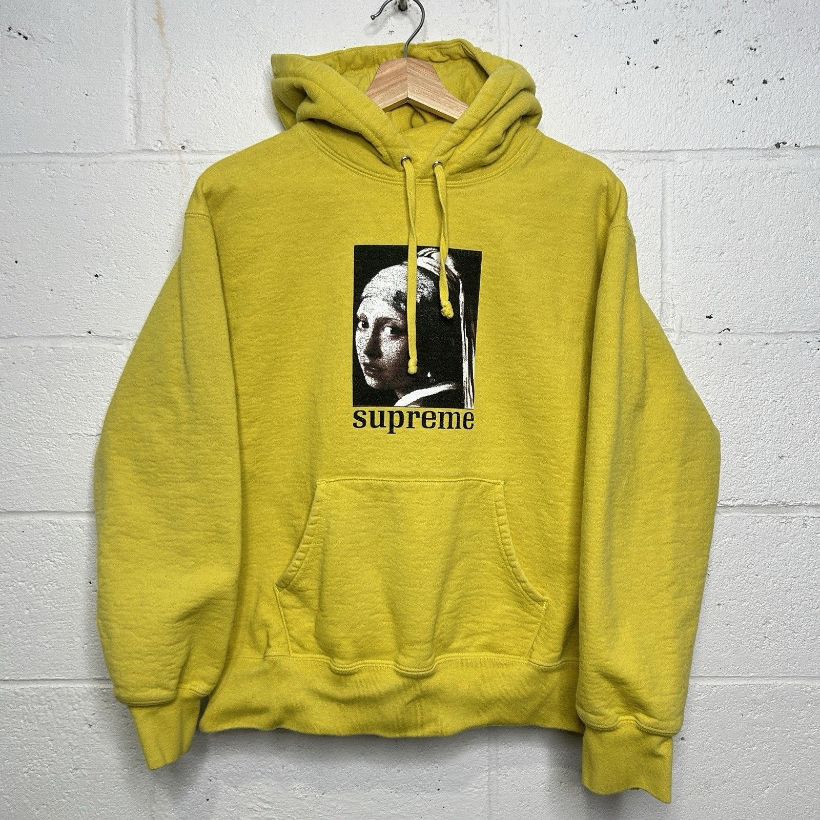 Supreme Supreme Pearl Hooded Sweatshirt “Lemon Yellow” FW20 Size US S / EU 44-46 / 1 - 1 Thumbnail