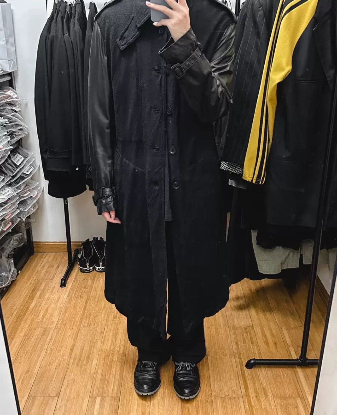 Yohji Yamamoto Yohji Yamamoto 12aw Leather Sleeve Belt Coat Size US L / EU 52-54 / 3 - 8 Thumbnail
