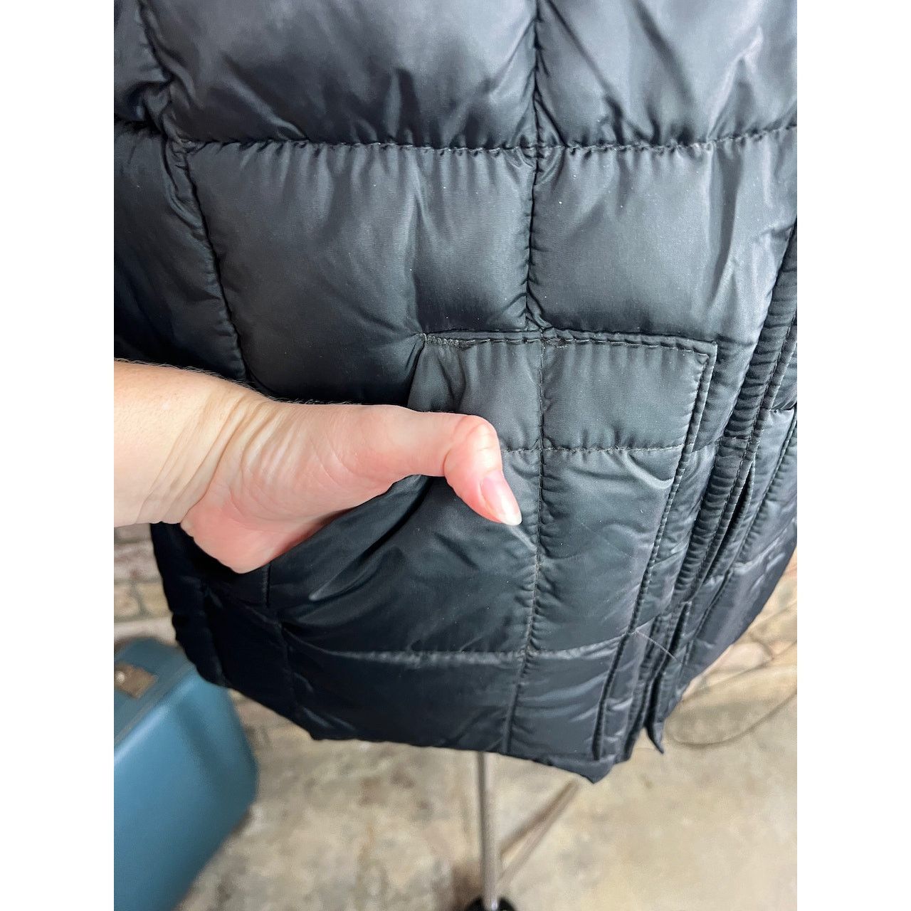 Walls walls puffer coat ski coat black red 1970s Size US L / EU 52-54 / 3 - 4 Thumbnail