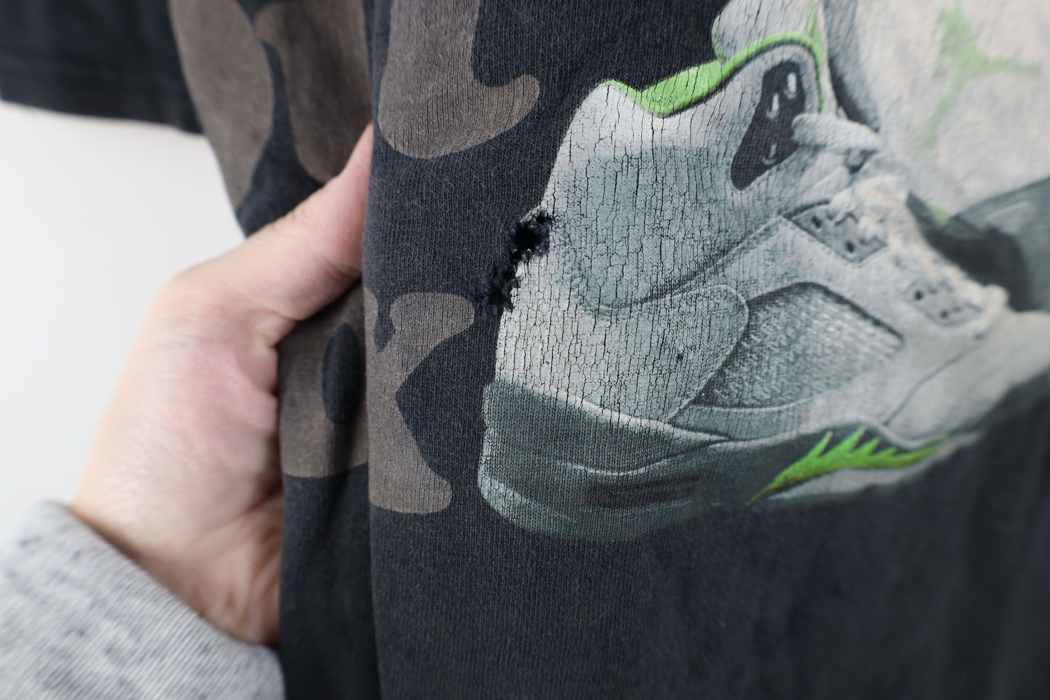 Nike Vintage Nike Air Jordan Jordan 5s Fresh Out The Box T-Shirt Size US XL / EU 56 / 4 - 6 Thumbnail