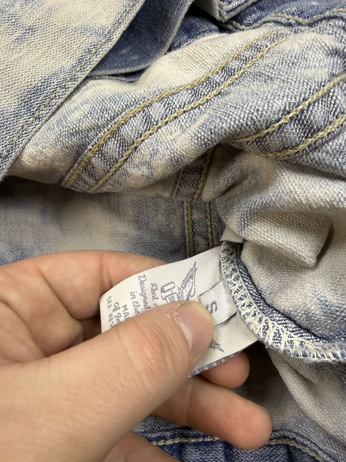 Robins Jeans Men’s size small robins Jean Jean jacket blue acid wash Size US S / EU 44-46 / 1 - 14 Thumbnail