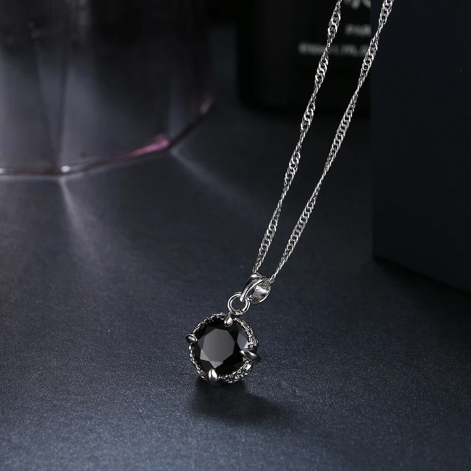 Jewelry Luxury Brand Round Black Crystal Necklace Size ONE SIZE - 2 Thumbnail
