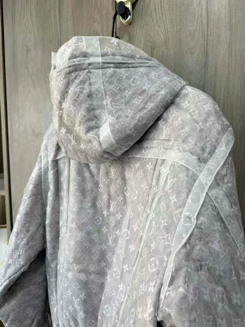 Louis Vuitton LouisVuitton LouisVuitton organza printed zip-up hoodie-250 Size US L / EU 52-54 / 3 - 6 Thumbnail