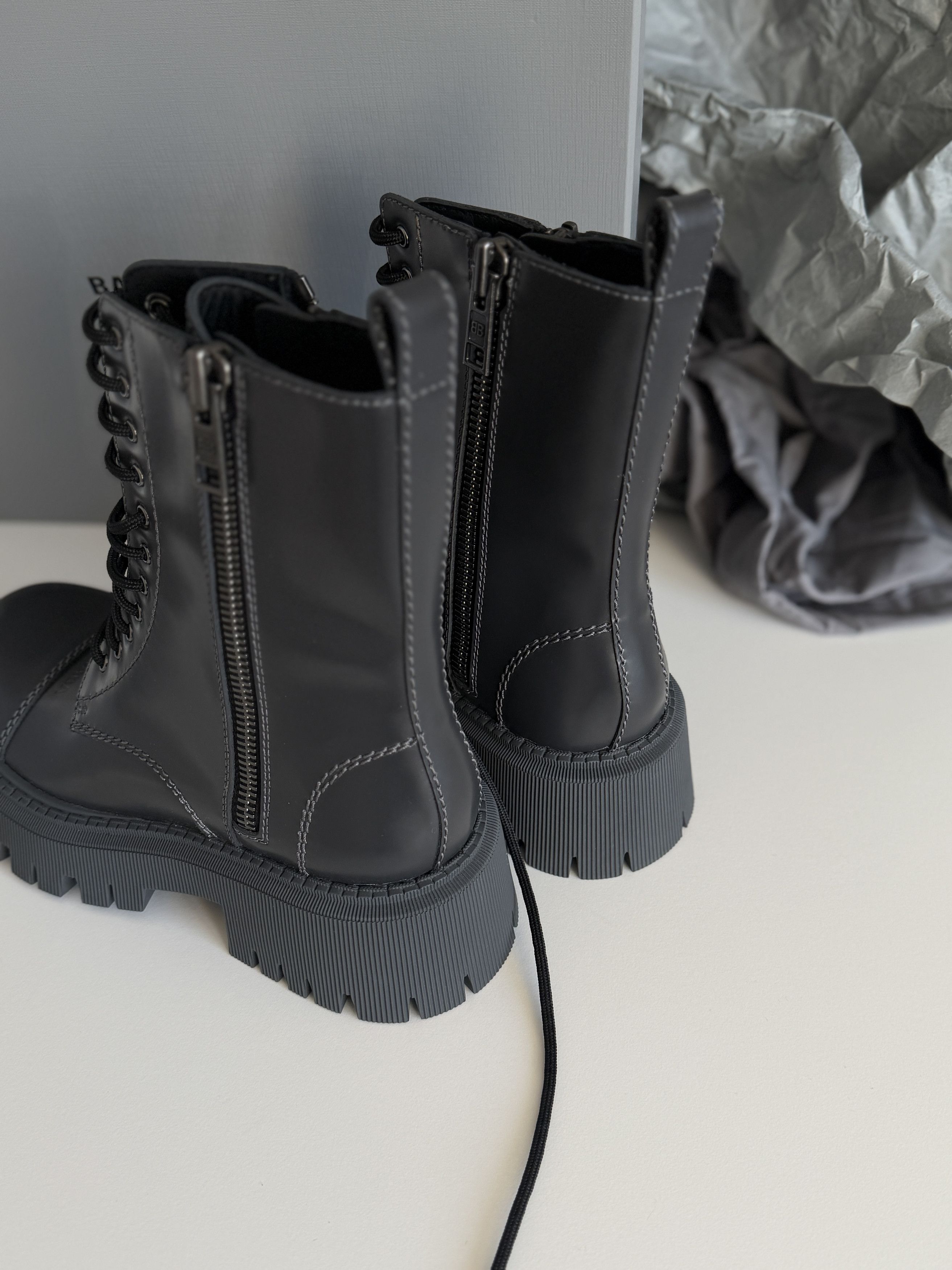 Balenciaga Balenciaga Tractor Boots | Grey Size US 8 / IT 38 - 9 Thumbnail