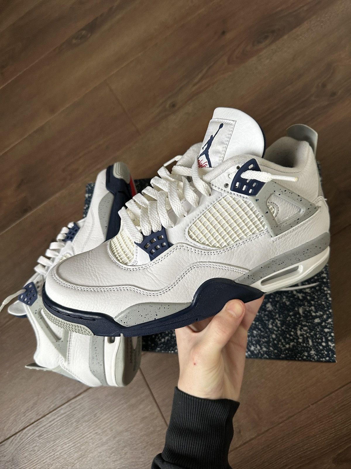 Jordan Brand Jordan 4 Midnight Navy Size US 9.5 / EU 42-43 - 1 Thumbnail