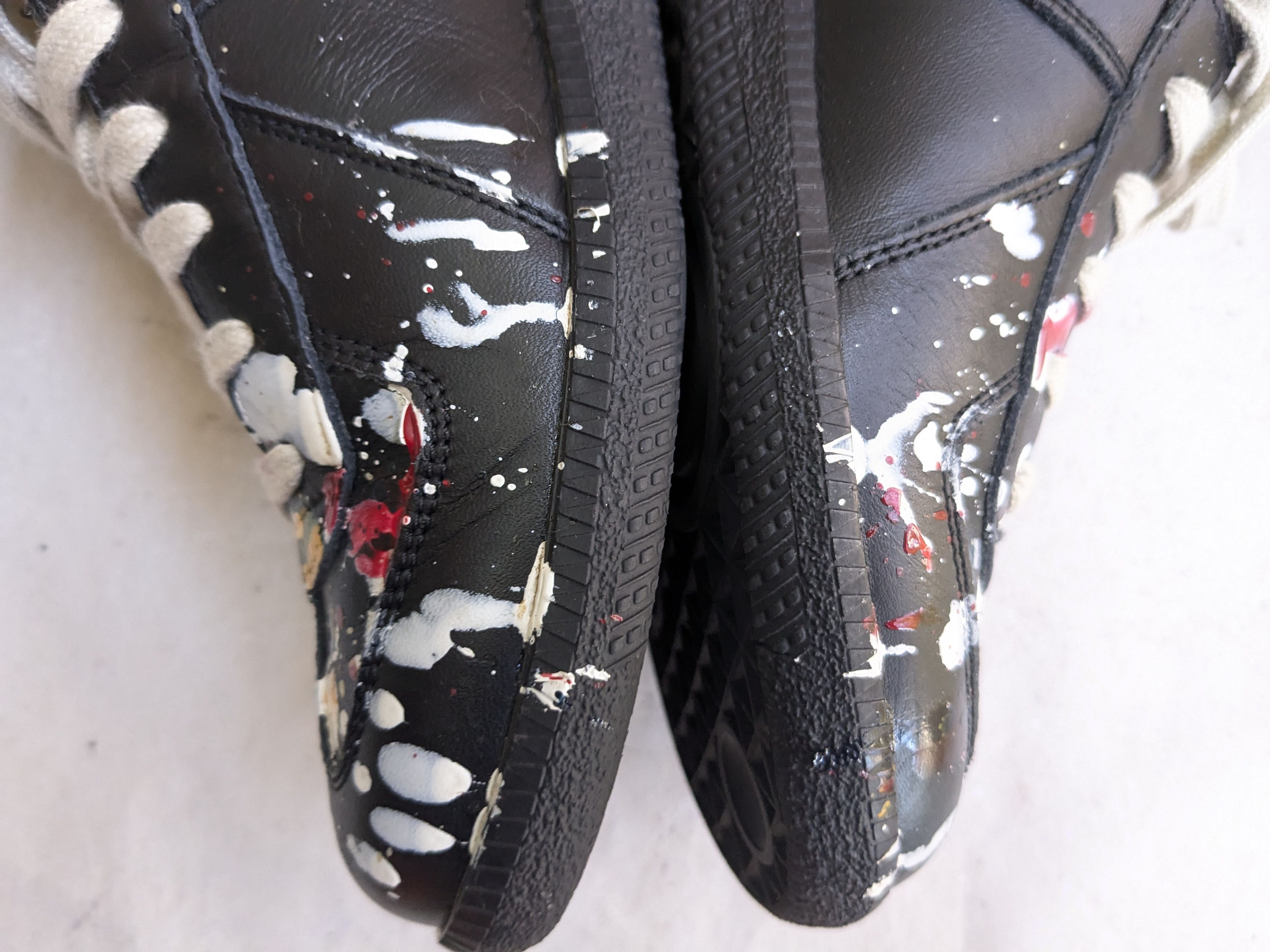 Maison Margiela Maison Margiela GAT Replica Black Paint Splatter 8 41 Size US 8 / EU 41 - 13 Thumbnail