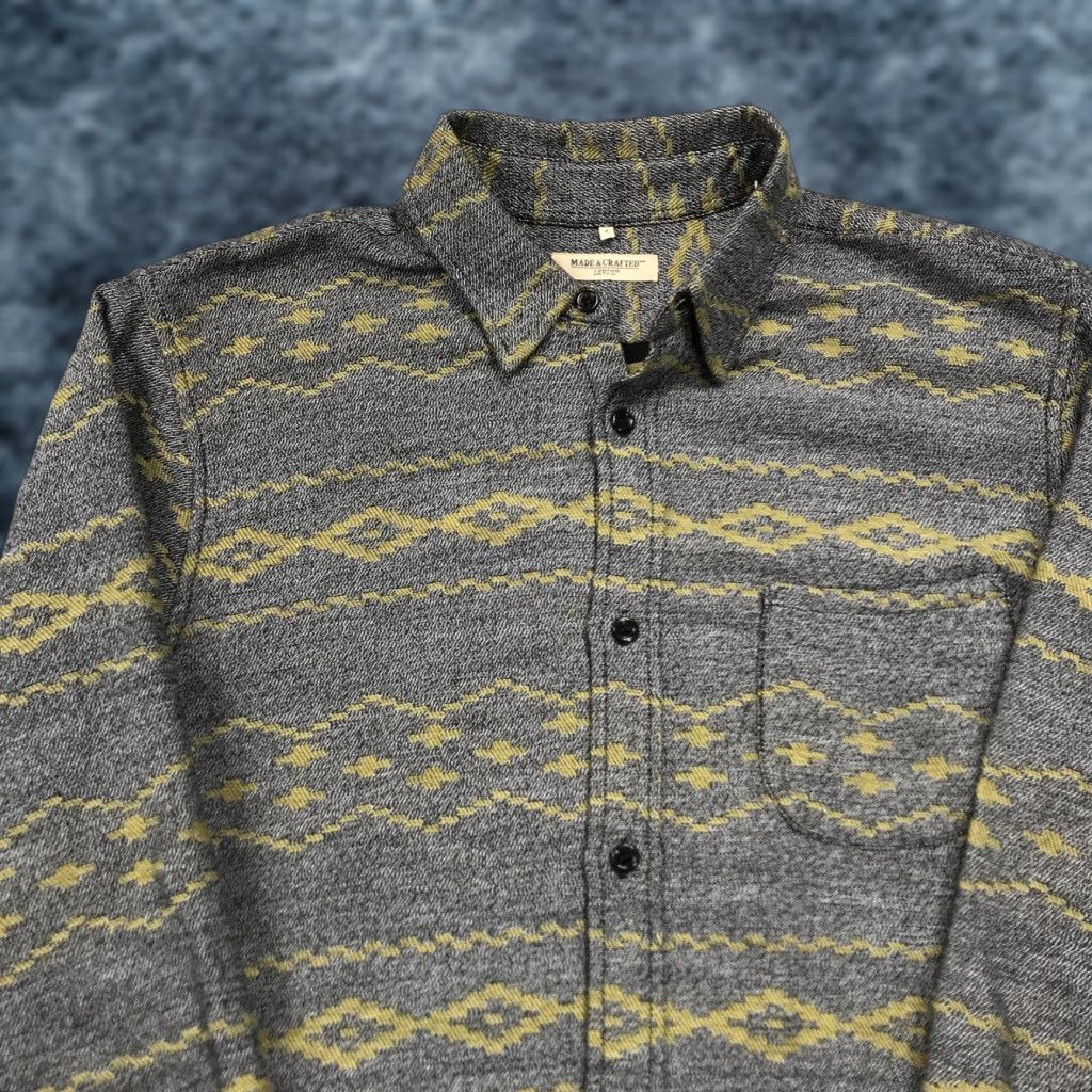Levi's Shirt Mens 2 Gray Yellow Made and Crafted Aztec Portugal Cotton Casual Denim Vintage No 2020s?