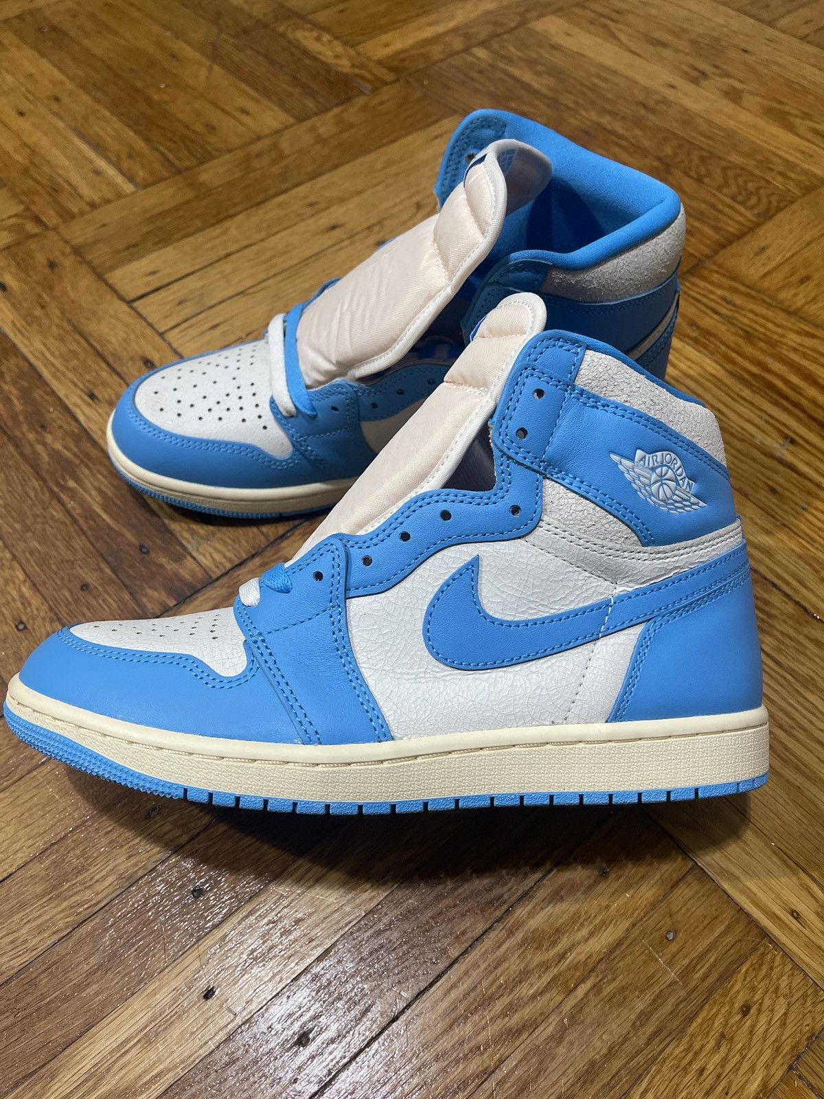 Jordan Brand Nike x Jordan 1 UNC reimagined Size US 8.5 / EU 41-42 - 2 Thumbnail