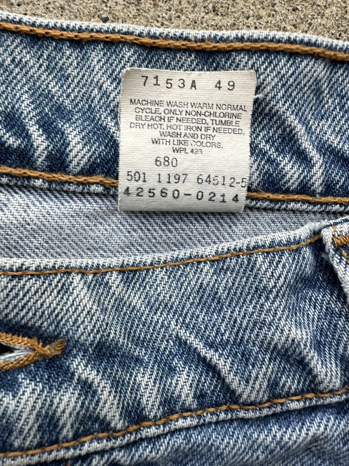 Levi's × Vintage Vintage Levis Jeans Mens 34x30 Blue 560 Orange Tab USA Made Size US 40 / EU 56 - 3 Thumbnail