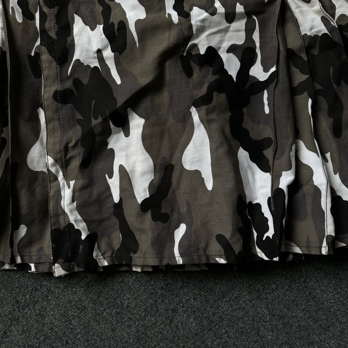 Le Grande Bleu (L.G.B.) VTG Women’s Midi Skirt Camo Military Pop Punk Gothic Size 32" / US 10 / IT 46 - 12 Thumbnail