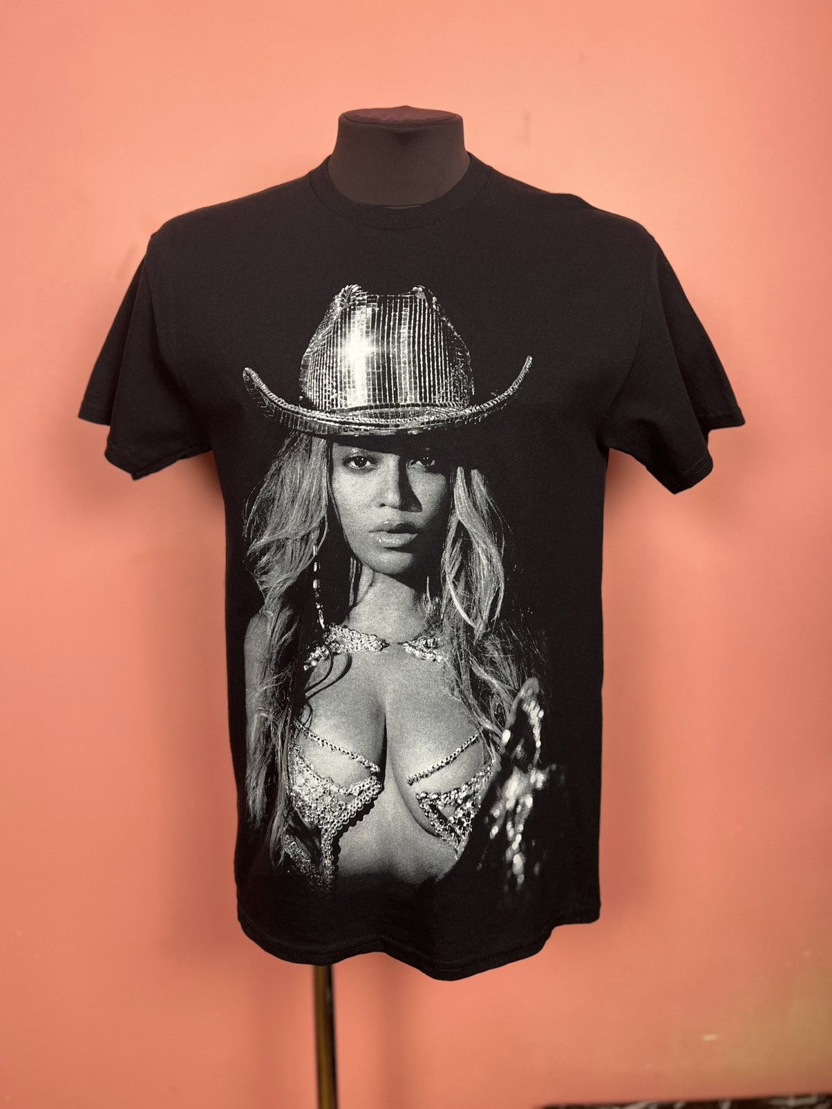 Beyonce Beyonce rwt 2023 music shirt tee reflective tour Size US M / EU 48-50 / 2 - 1 Thumbnail