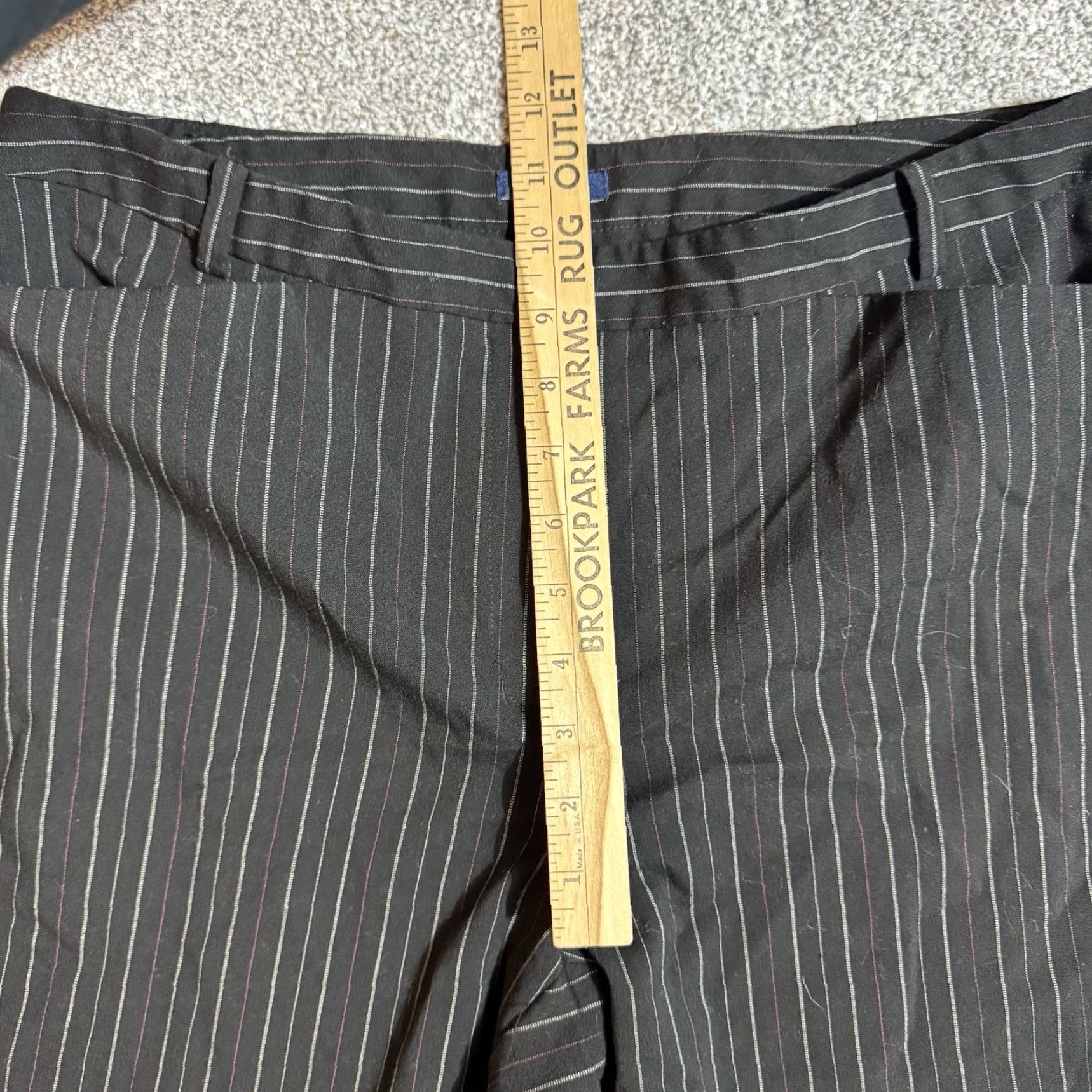 Evan Picone Evan Picone Dress Pants Womens 12 Pinstripe Office Chic Dark Academia Minimalist Casual Business Formal Straight Leg Pants Womens 12 Black Pinstripe Size 34" / US 12 / IT 48 - 4 Thumbnail