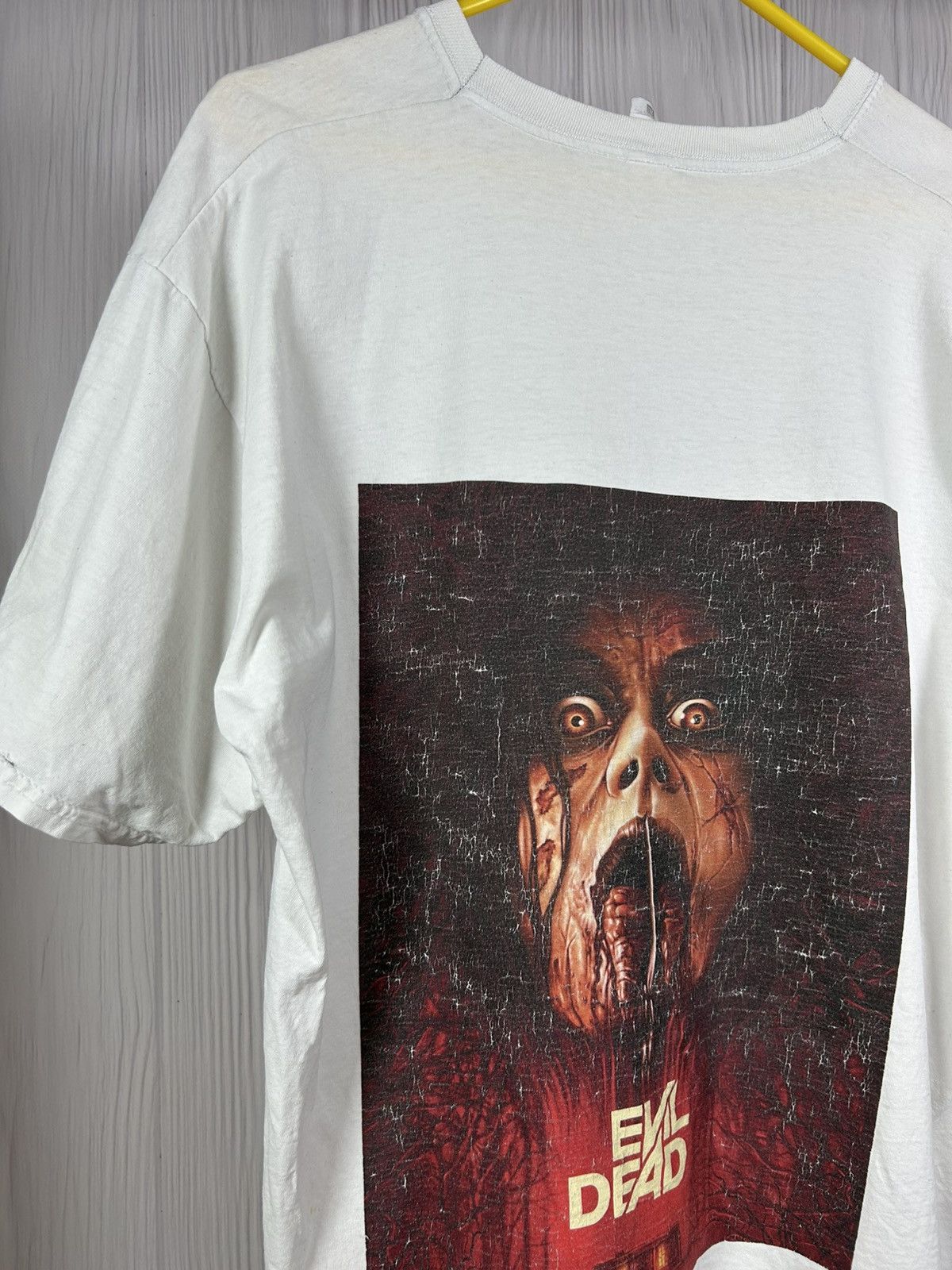 Vintage Vintage Style Evil Dead Horror Movie T-Shirt Size XL Size US XL / EU 56 / 4 - 2 Thumbnail
