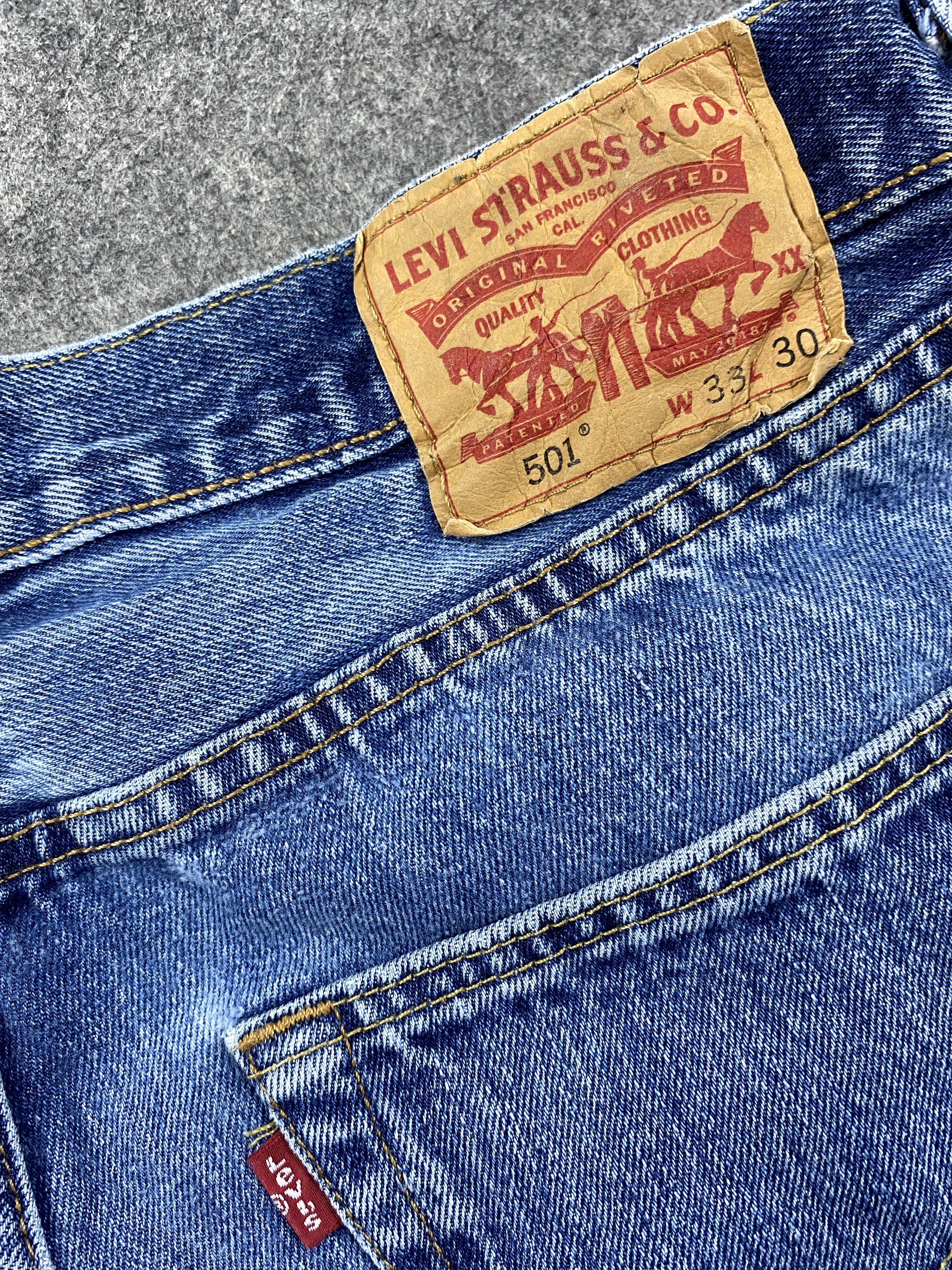 Levi's Blue Vintage Levi's 501 Jeans 34x29.5 Denim JN1536 Size US 34 / EU 50 - 9 Thumbnail