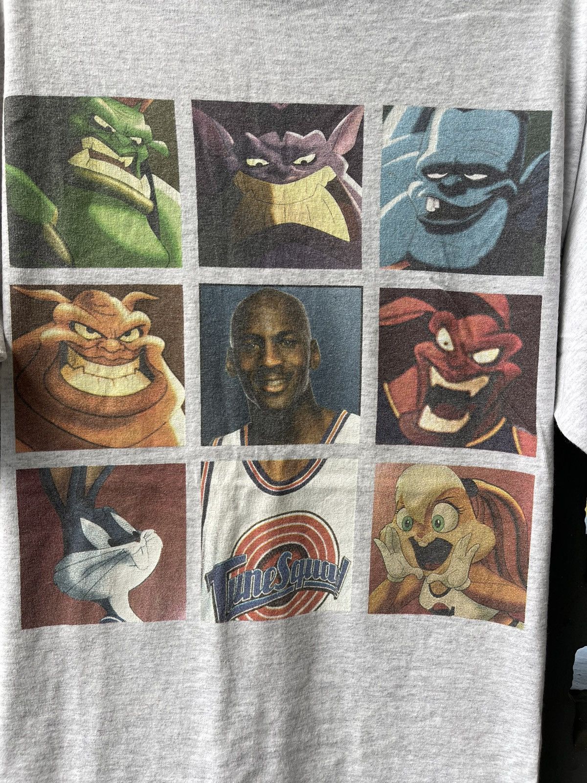 Vintage Warner Bros space jam 1996 Michel jordan tee Size US L / EU 52-54 / 3 - 3 Thumbnail