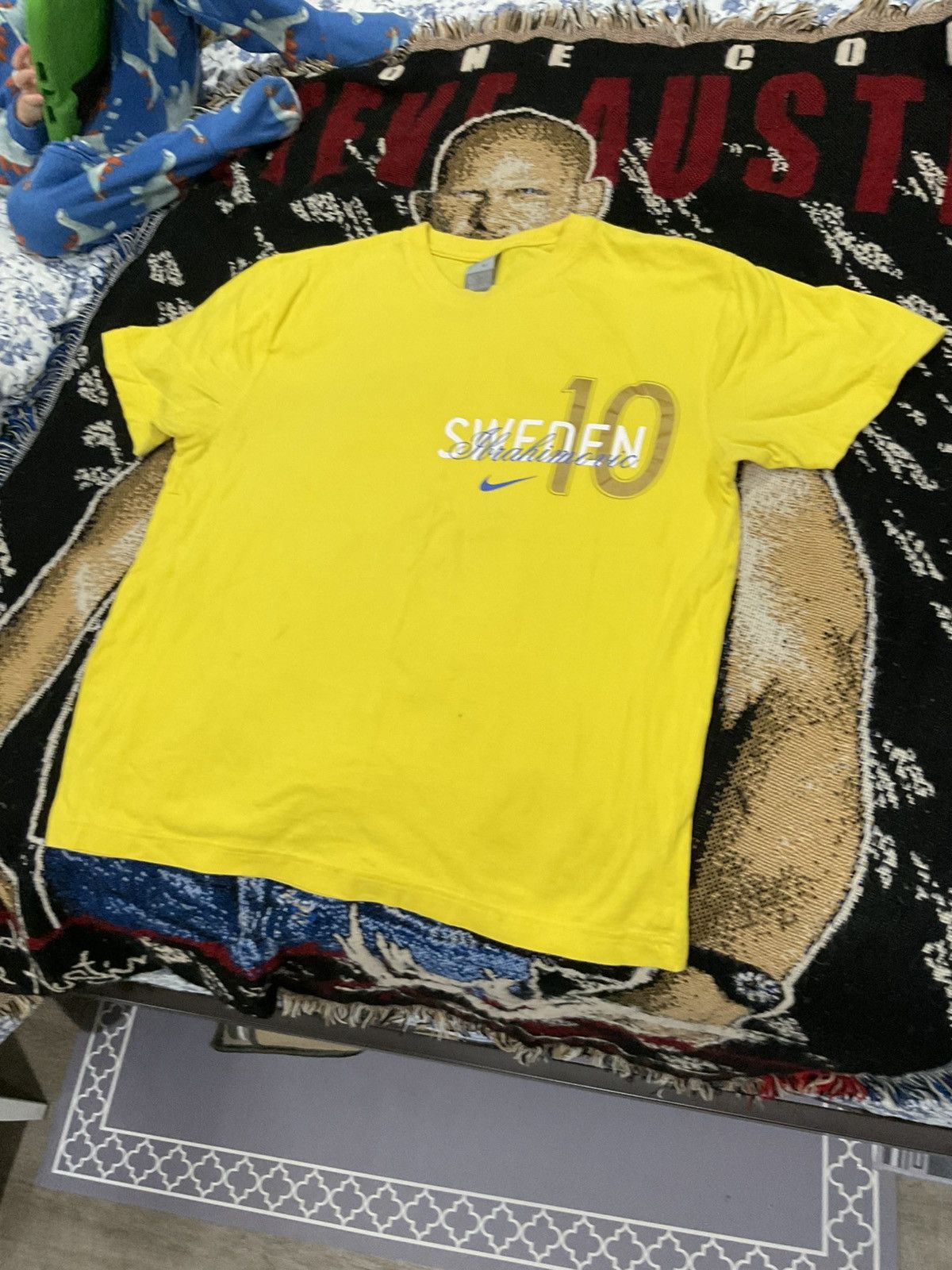 Nike Vintage Sweden soccer shirt zlatan ibrahimovic Nike xl shirt Size US XL / EU 56 / 4 - 1 Thumbnail