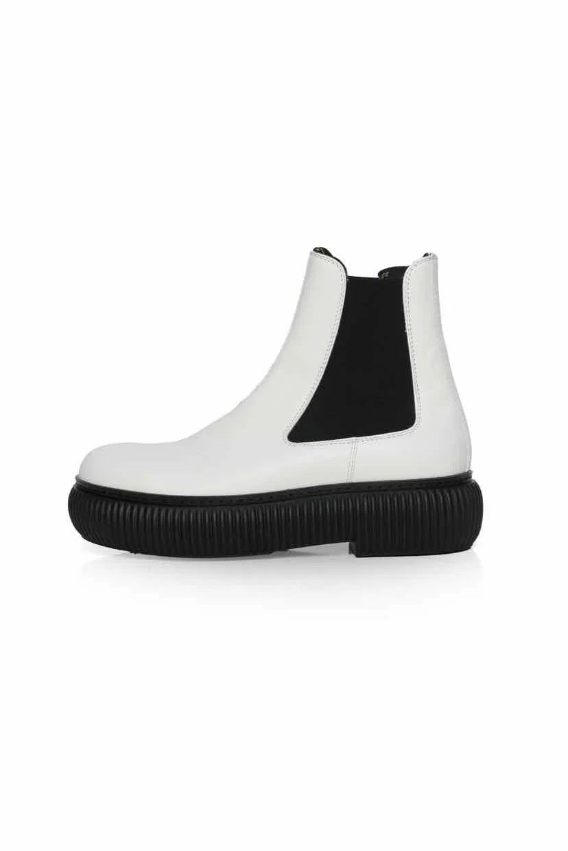 Lanvin o1y0125 Ankle Boots in White/Black Size US 6 / EU 39 - 2 Thumbnail