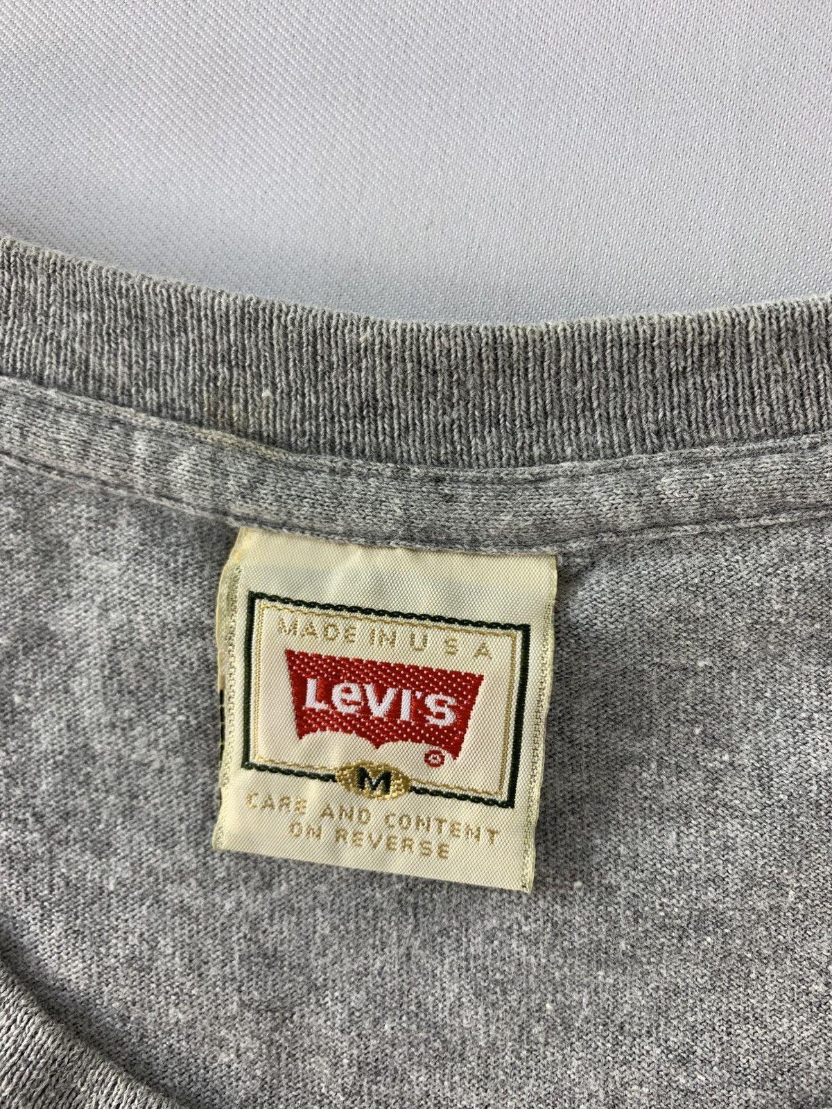 Levi's 90s Levi Strauss & Co Demand Best Gray Printed Tee Size US L / EU 52-54 / 3 - 7 Thumbnail