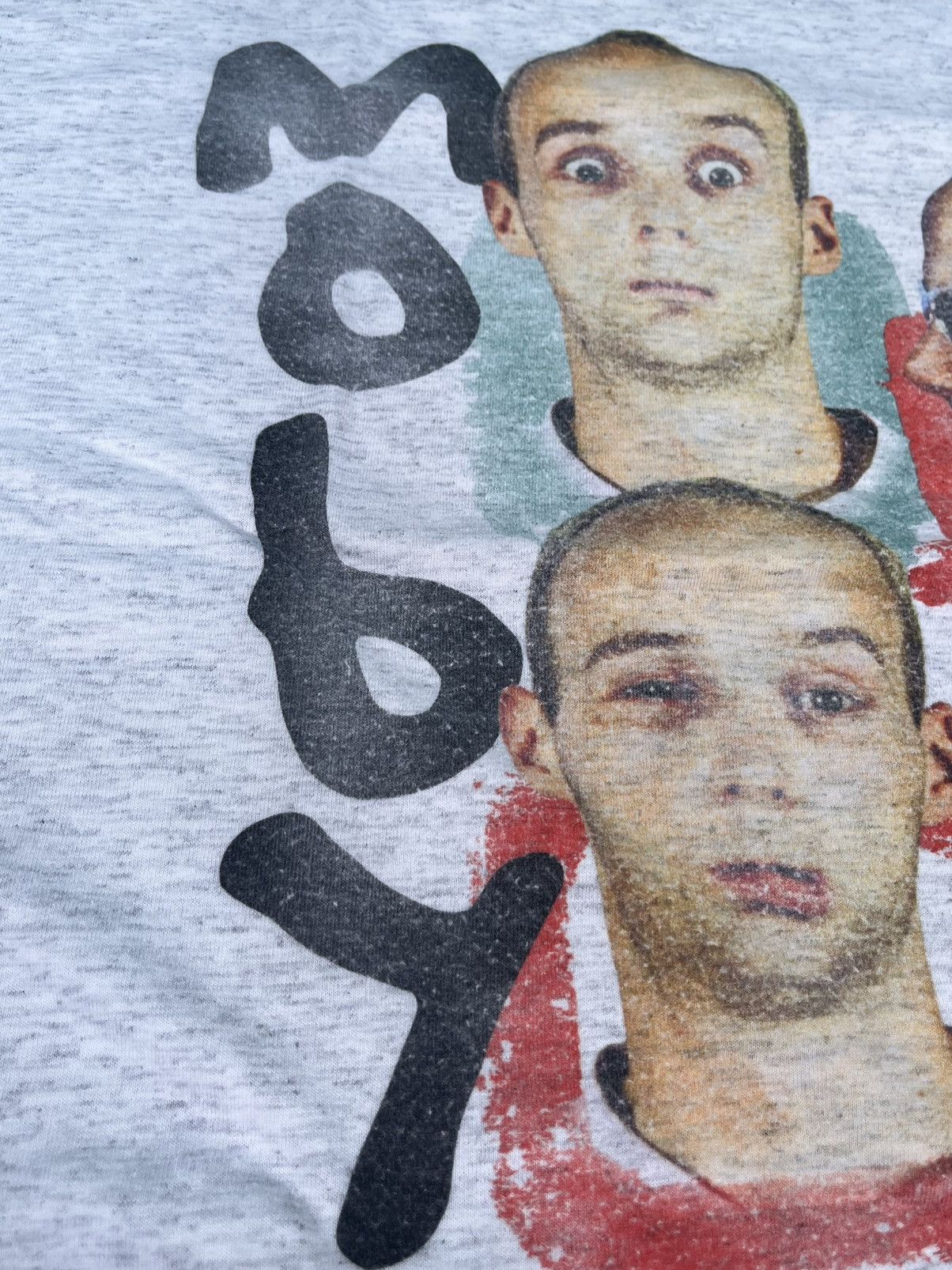 Band Tees Moby Play Tshirt Size US XXL / EU 58 / 5 - 3 Thumbnail