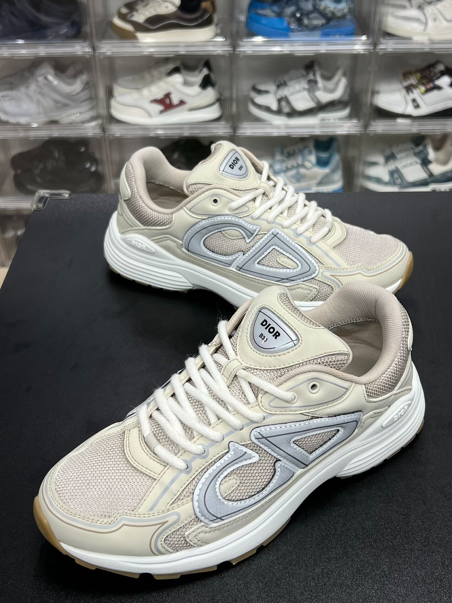 Dior Dior Running White Lowtop Sneakers 8 Men Size US 8 / EU 41 - 1 Thumbnail