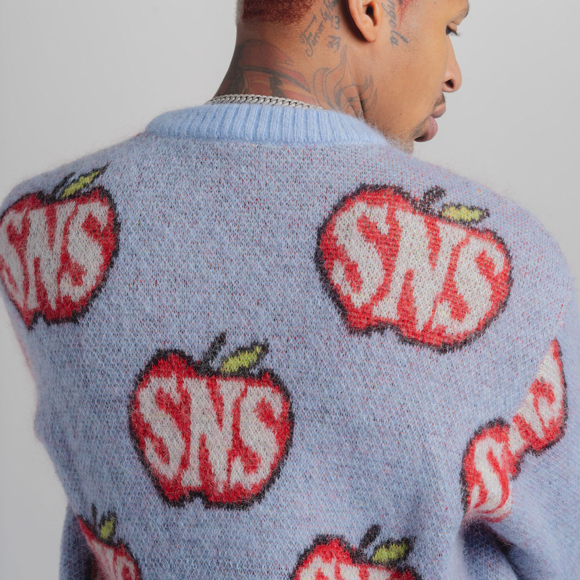Sneakersnstuff knitted crew neck Size US L / EU 52-54 / 3 - 4 Thumbnail