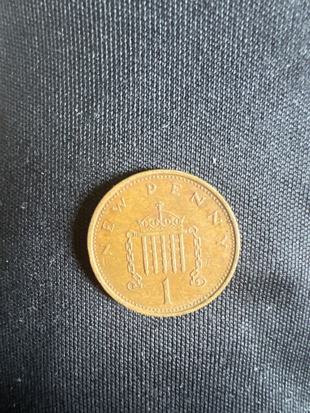 Vintage 1978 British 1 New Penny Coin Size ONE SIZE - 2 Thumbnail
