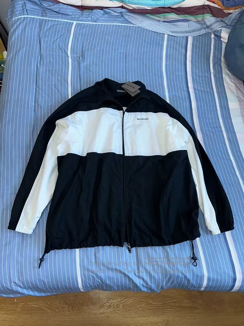 Balenciaga Balenciaga Black and White Barrage Patchwork Windbreaker S Size US S / EU 44-46 / 1 - 1 Thumbnail