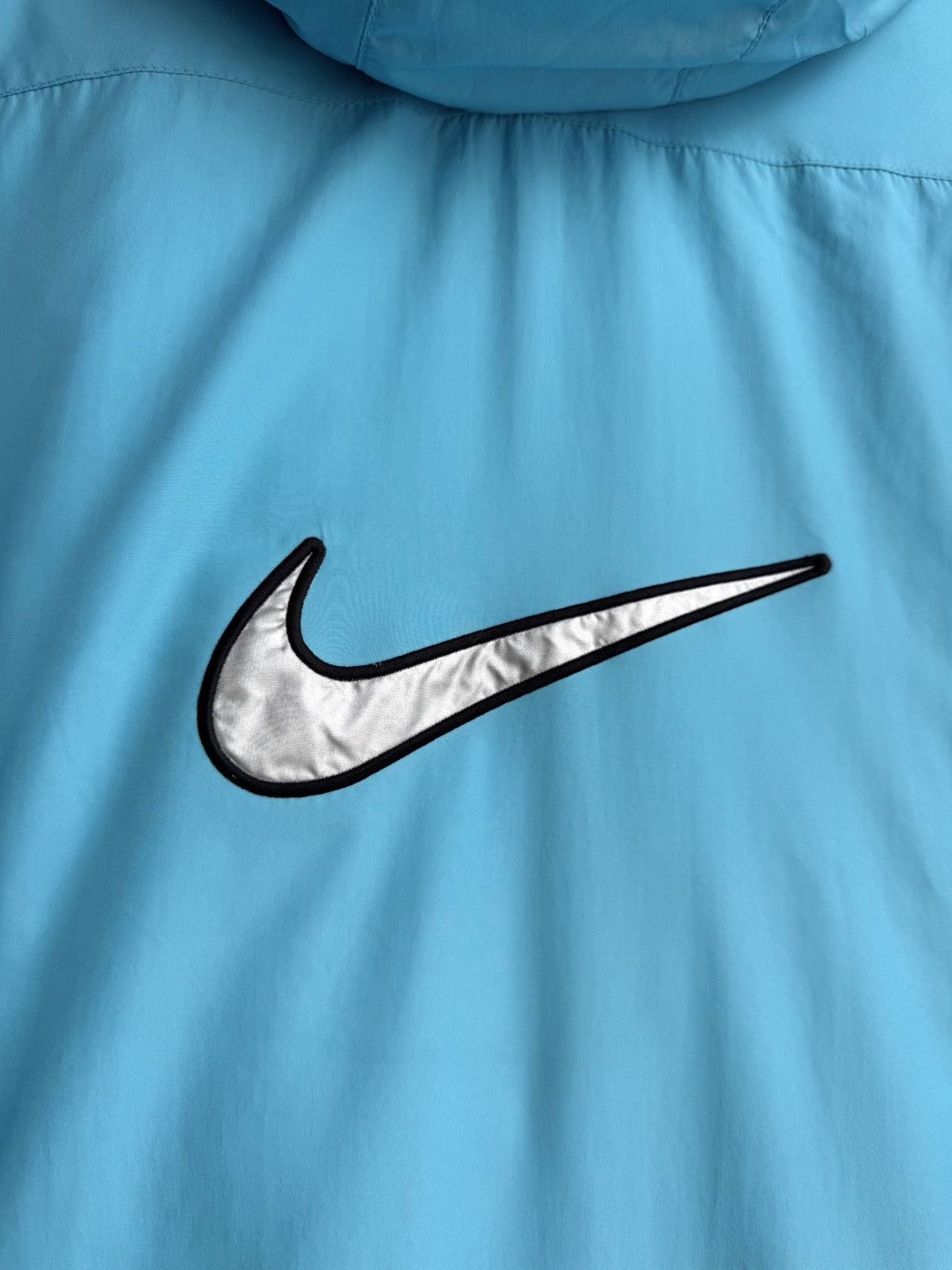 Nike Vintage Nike Puffer Jacket Metallic Big Swoosh Blue Silver Size US M / EU 48-50 / 2 - 12 Thumbnail
