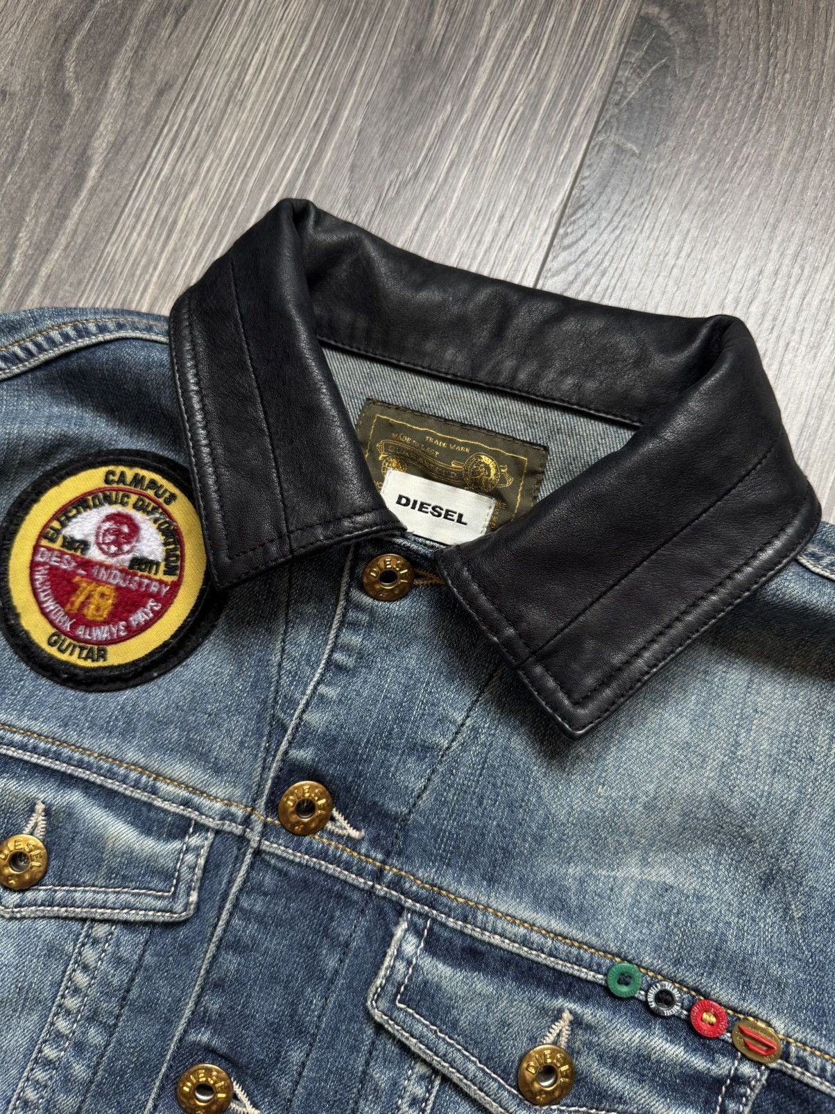 Diesel Diesel Azelia Banks Tribute Denim Jacket w/ leather collar Size S / US 4 / IT 40 - 4 Thumbnail