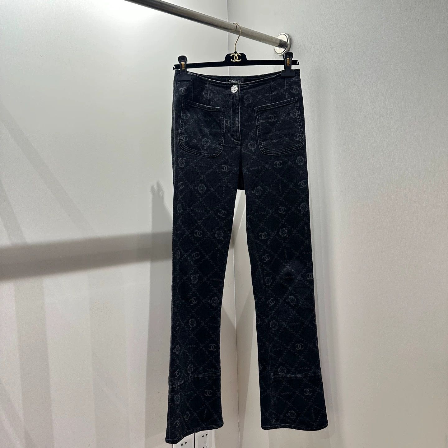 Chanel Chanel All-Over Logo Camellia Jeans 38 Cotton Size 27" / US 4 / IT 40 - 1 Thumbnail