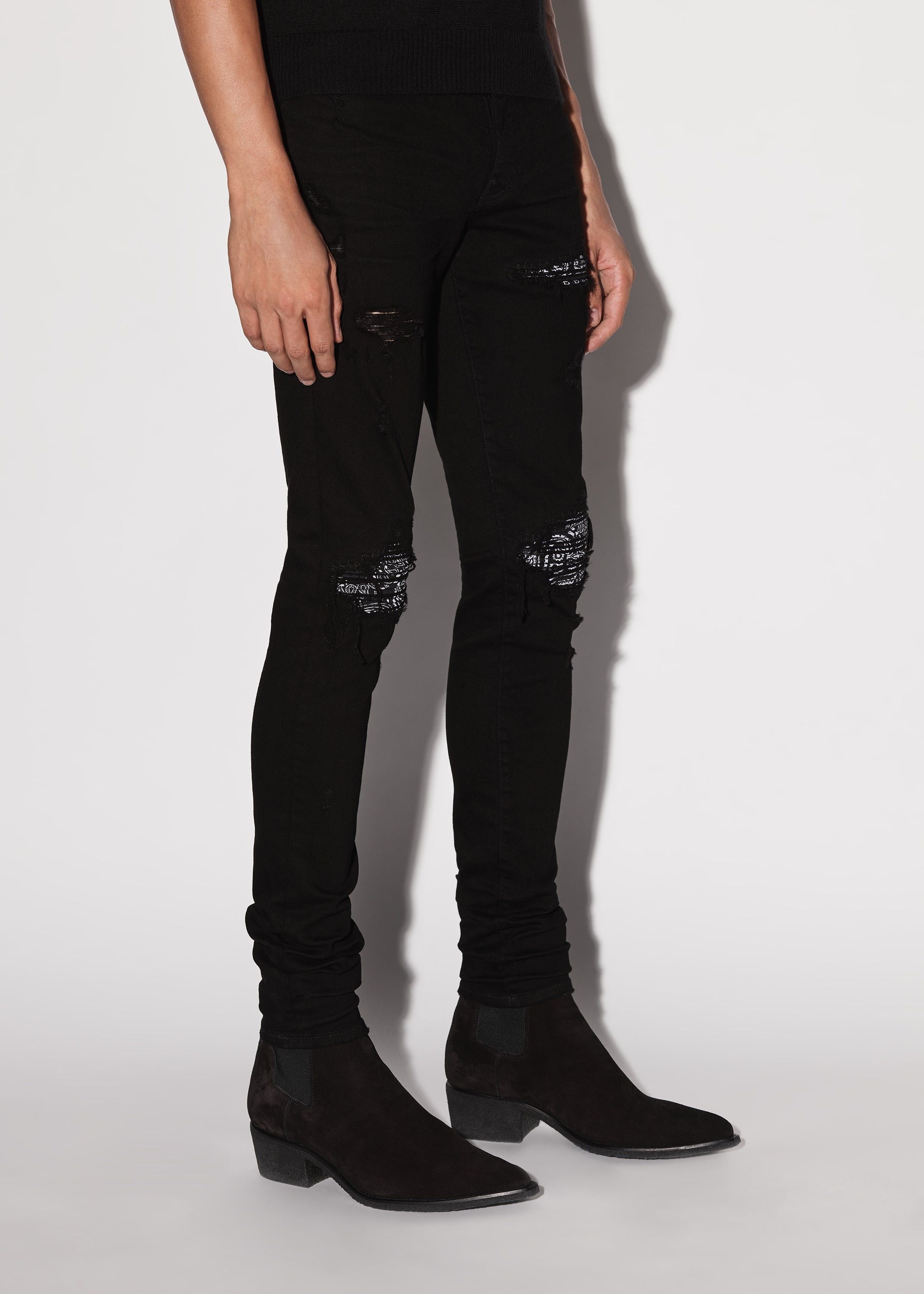 Amiri oc11z0225 MX1 Bandana Jeans in Black Size US 31 - 3 Thumbnail