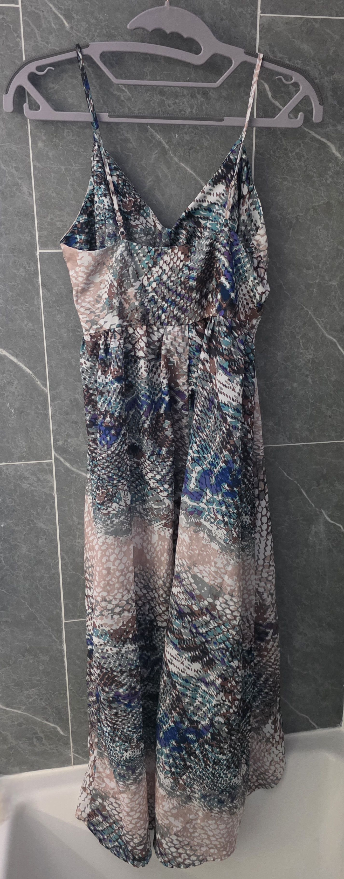 Jennifer Lopez NWOT Jennifer Lopez Jlo Petite Printed Empire Maxi Mauve XS Size XS / US 0-2 / IT 36-38 - 2 Thumbnail