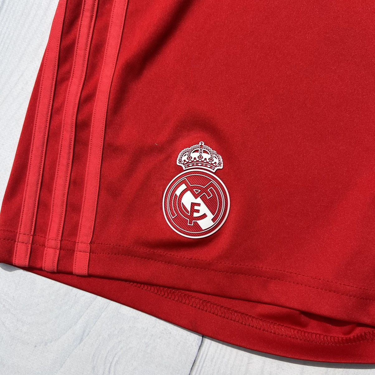 Other Real Madrid soccer jersey 2018 2019 t-shirt and shorts set Size US M / EU 48-50 / 2 - 15 Thumbnail