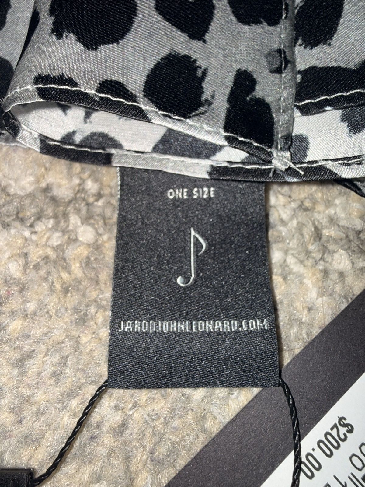 Jarod John Leonard Jarod John Leonard Leopard Print Scarf Size ONE SIZE - 3 Thumbnail