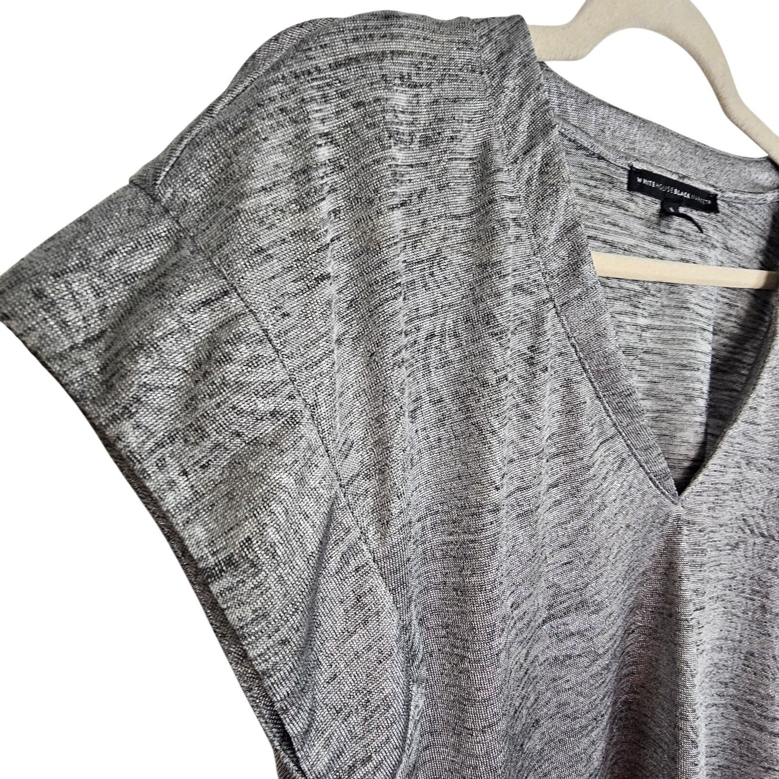 White House Black Market White House Black Market Womens Metallic V-Neck Tee S Casual Size S / US 4 / IT 40 - 4 Thumbnail