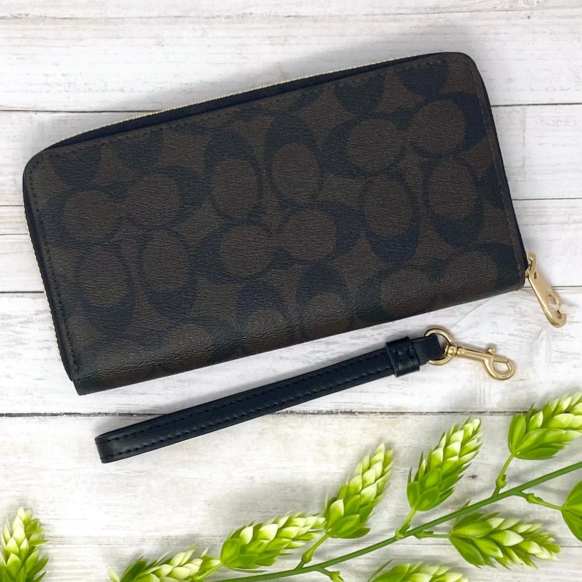 Coach Coach Long Zip Around Wallet in Signature Canvas Brown C4452 Size ONE SIZE - 2 Thumbnail