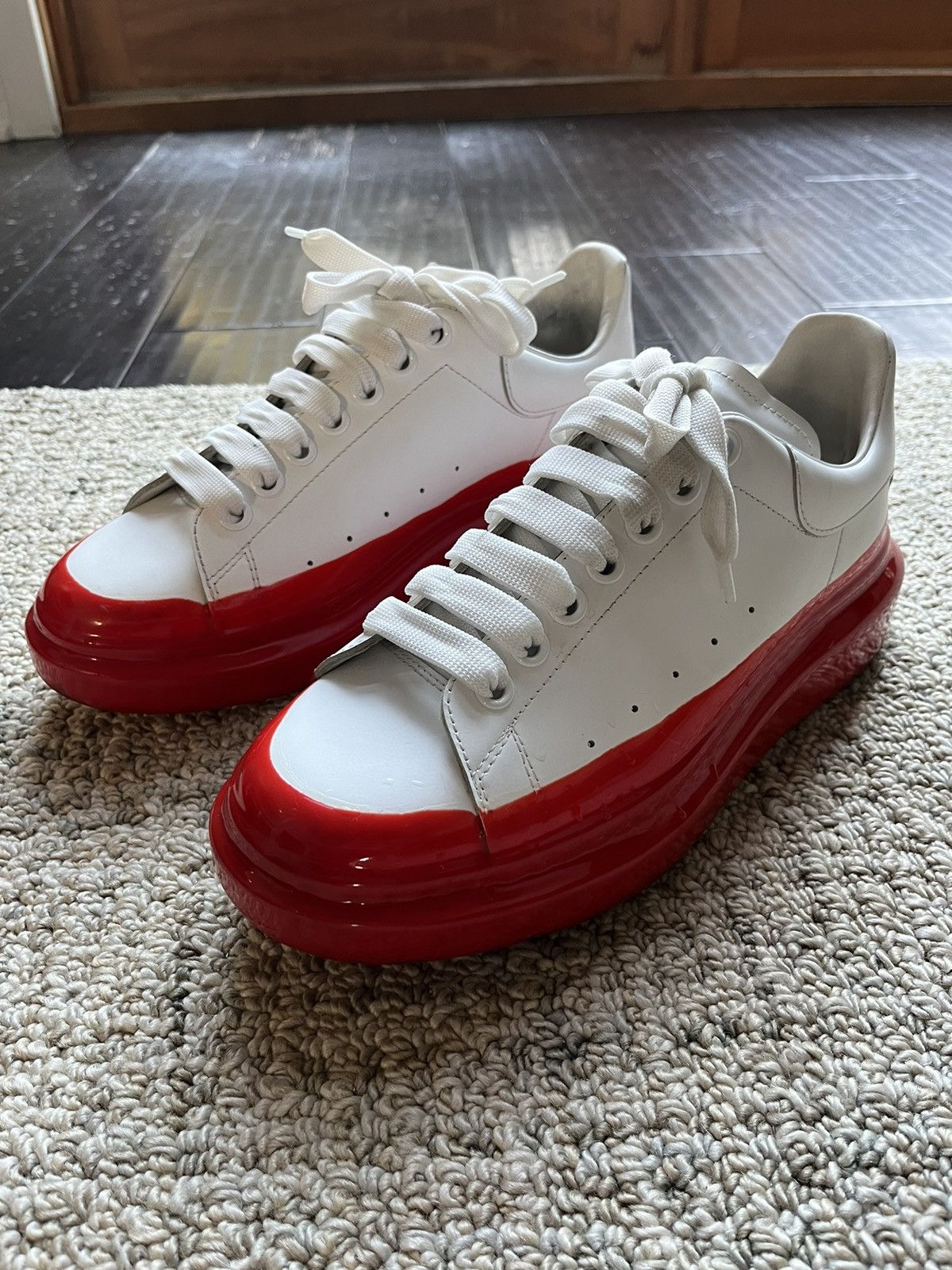 Alexander McQueen Alexander McQueen Oversized Sneaker Paint Dipped