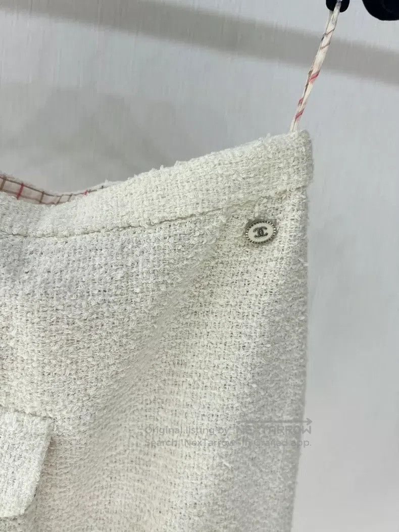 Chanel Chanel Early Spring Station Series White Pocket Skirt Size 42" / US 20 - 2 Thumbnail