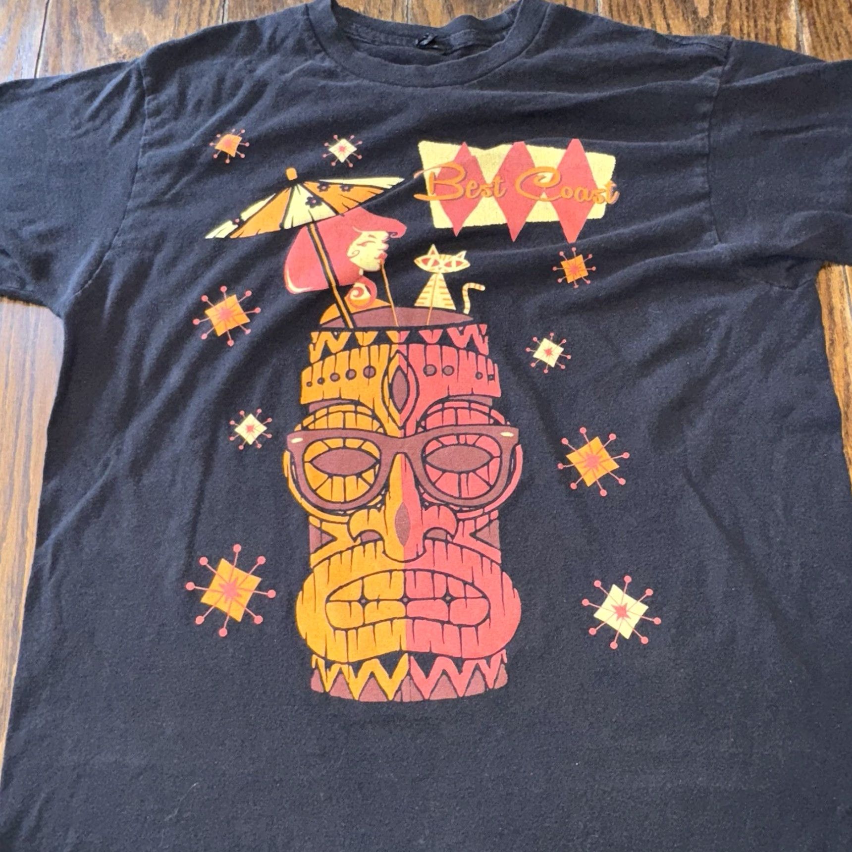 Tultex Best Coast Tiki Band T-Shirt Black Men’s Medium Indie Pop Surf Beth Cosentino Tultex Graphic Print Crew Neck Short Sleeve Cotton Vintage No Size US M / EU 48-50 / 2 - 2 Thumbnail