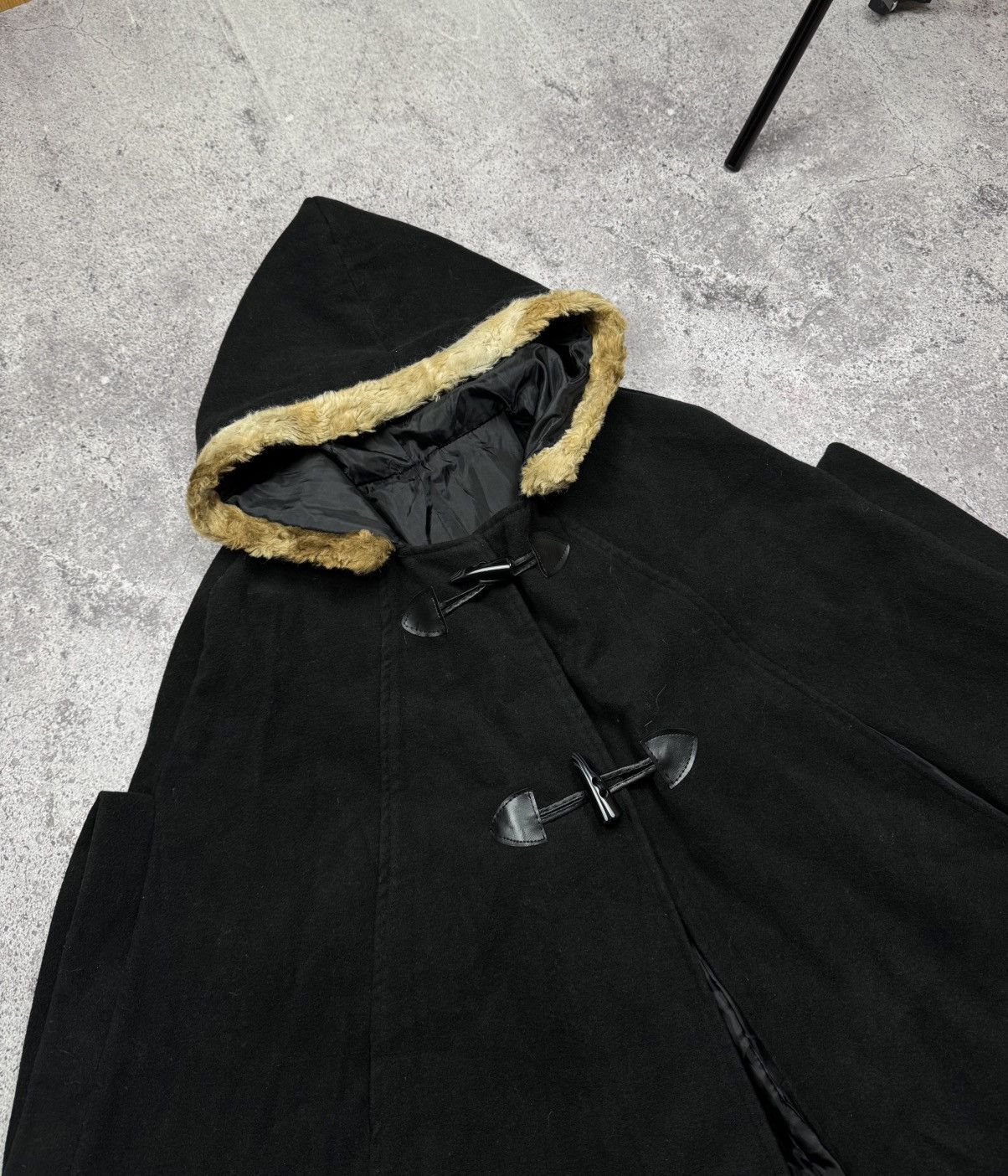 If Six Was Nine Faux Fur Wool Capes ifsixwasnine CDG LGB goa poncho vibe OS Size ONE SIZE - 3 Thumbnail