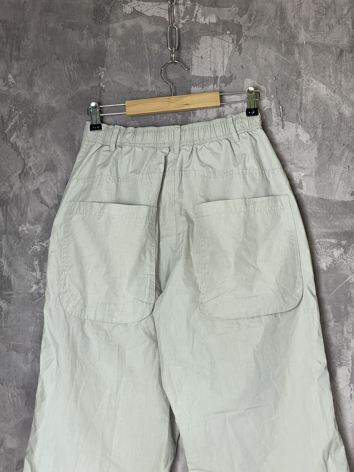 Nike Vintage Nike Y2K Cargo Baggy Parachute Pants Size 30" / US 8 / IT 44 - 8 Thumbnail