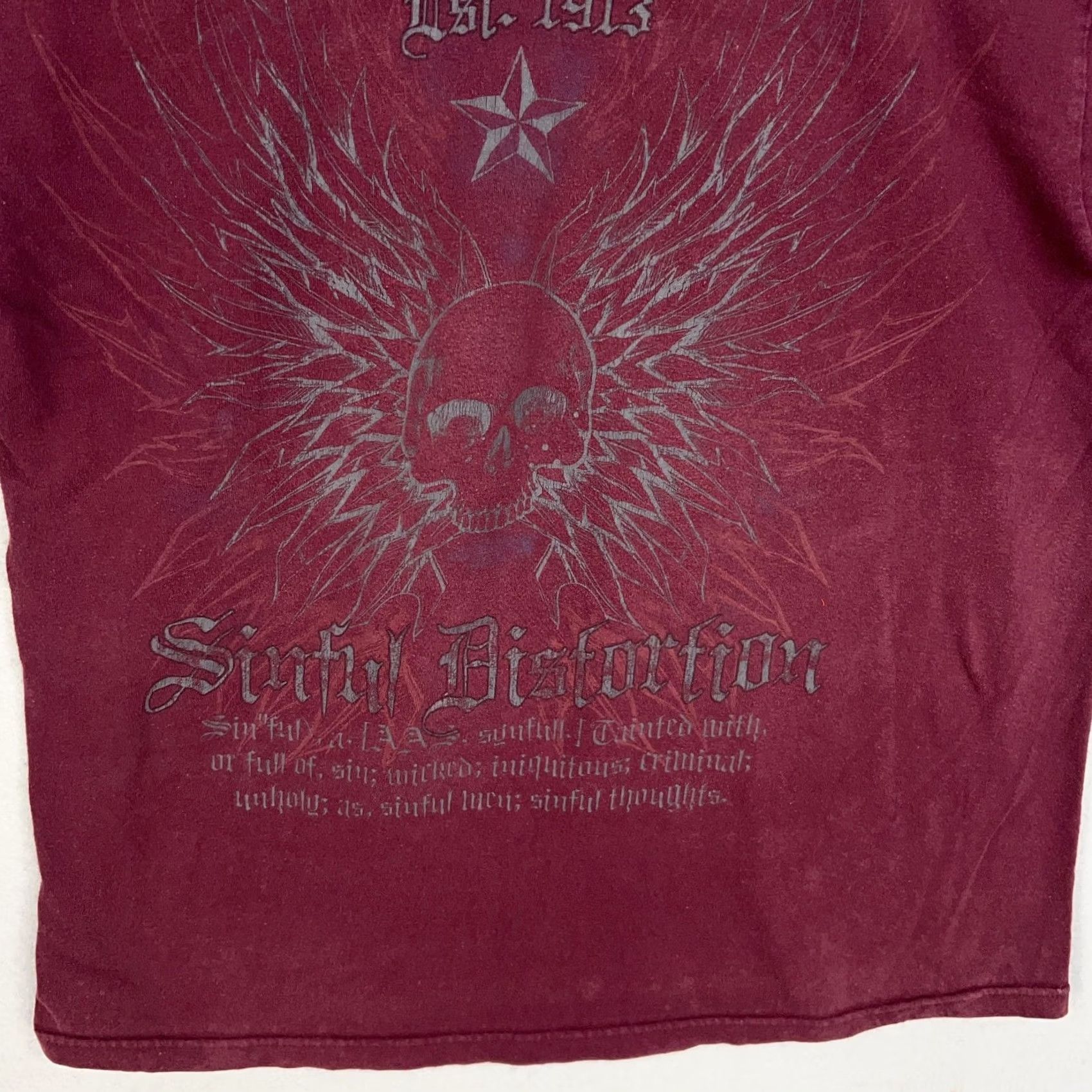 Vintage Hybrid Tees Shirt Mens Large Sinful Distortion Skull Wings Graphic Cyber Goth Red Short Sleeve Crew Neck T-Shirt Mens Size US L / EU 52-54 / 3 - 3 Thumbnail