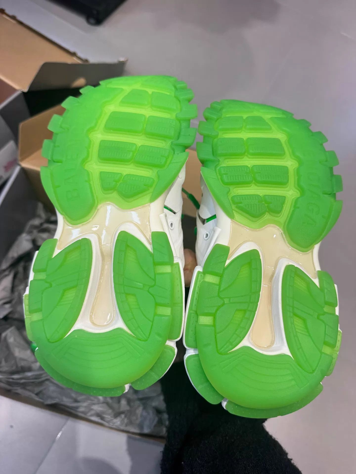 Balenciaga Balenciaga Track 3.0 White Green 34 NIB Size US 4 / IT 34 - 4 Thumbnail
