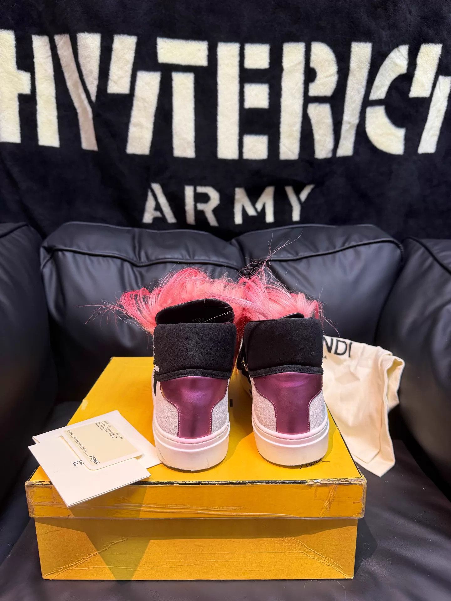 Fendi Fendi Pink Fur Karl Lagerfeld Sneaker 40 Size US 7 / EU 40 - 4 Thumbnail
