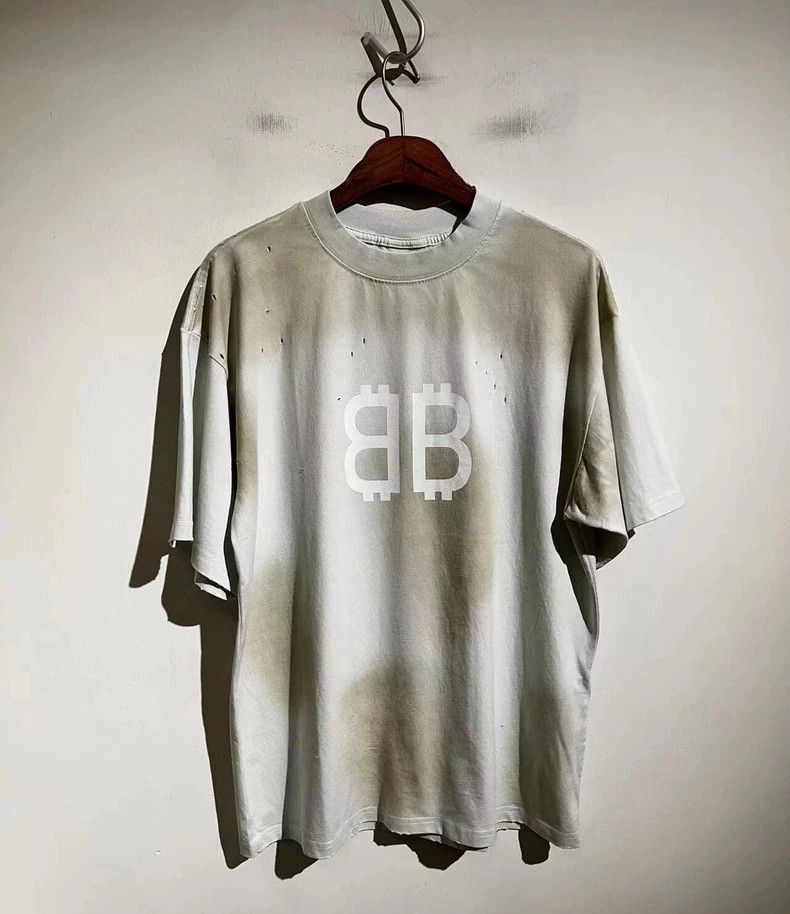 Balenciaga Balenciaga Mud dyed bitcoin to make old short-sleeved T-sh Size US M / EU 48-50 / 2 - 1 Thumbnail