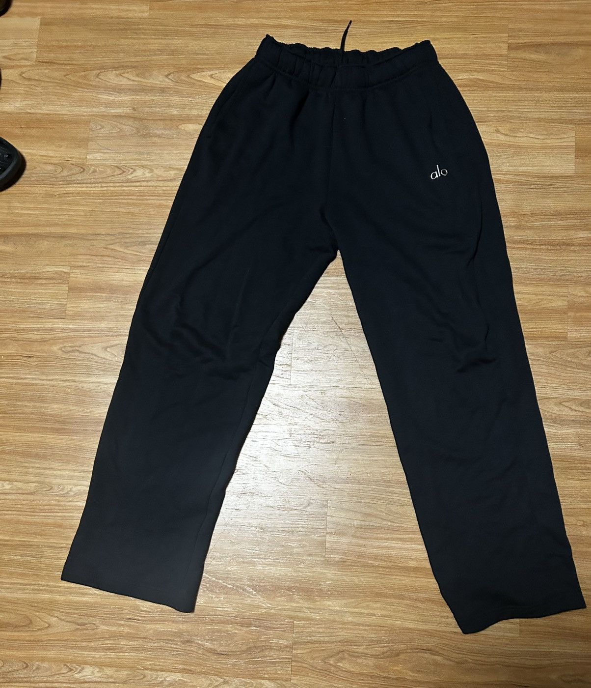 Alo Alo Accolade Straight Leg Sweatpants - Black Size US 30 / EU 46 - 1 Thumbnail