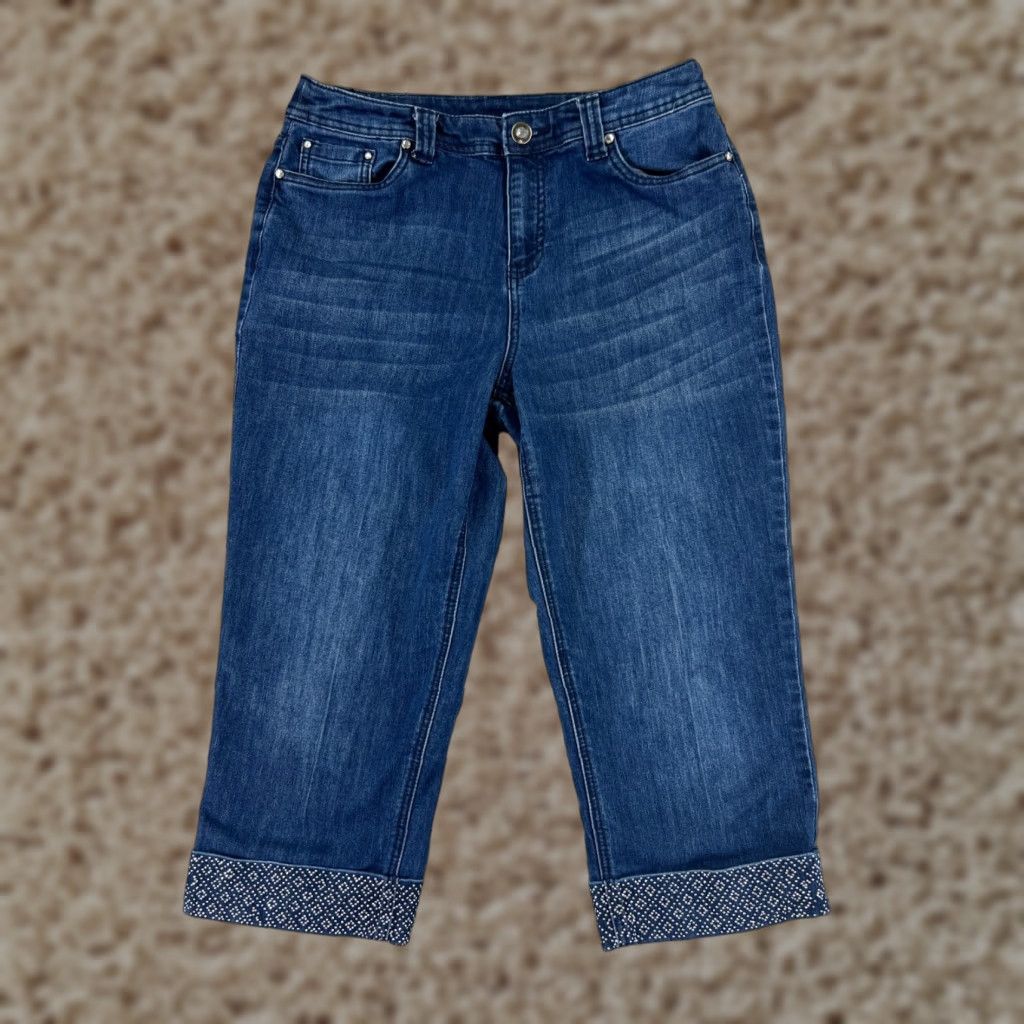 Vintage Christopher & Banks Jeans Women 6 Blue Capri Denim Cotton Bling 5-Pocket Rise Mid Inseam 19 Regular Stretch Size 28" / US 6 / IT 42 - 1 Thumbnail